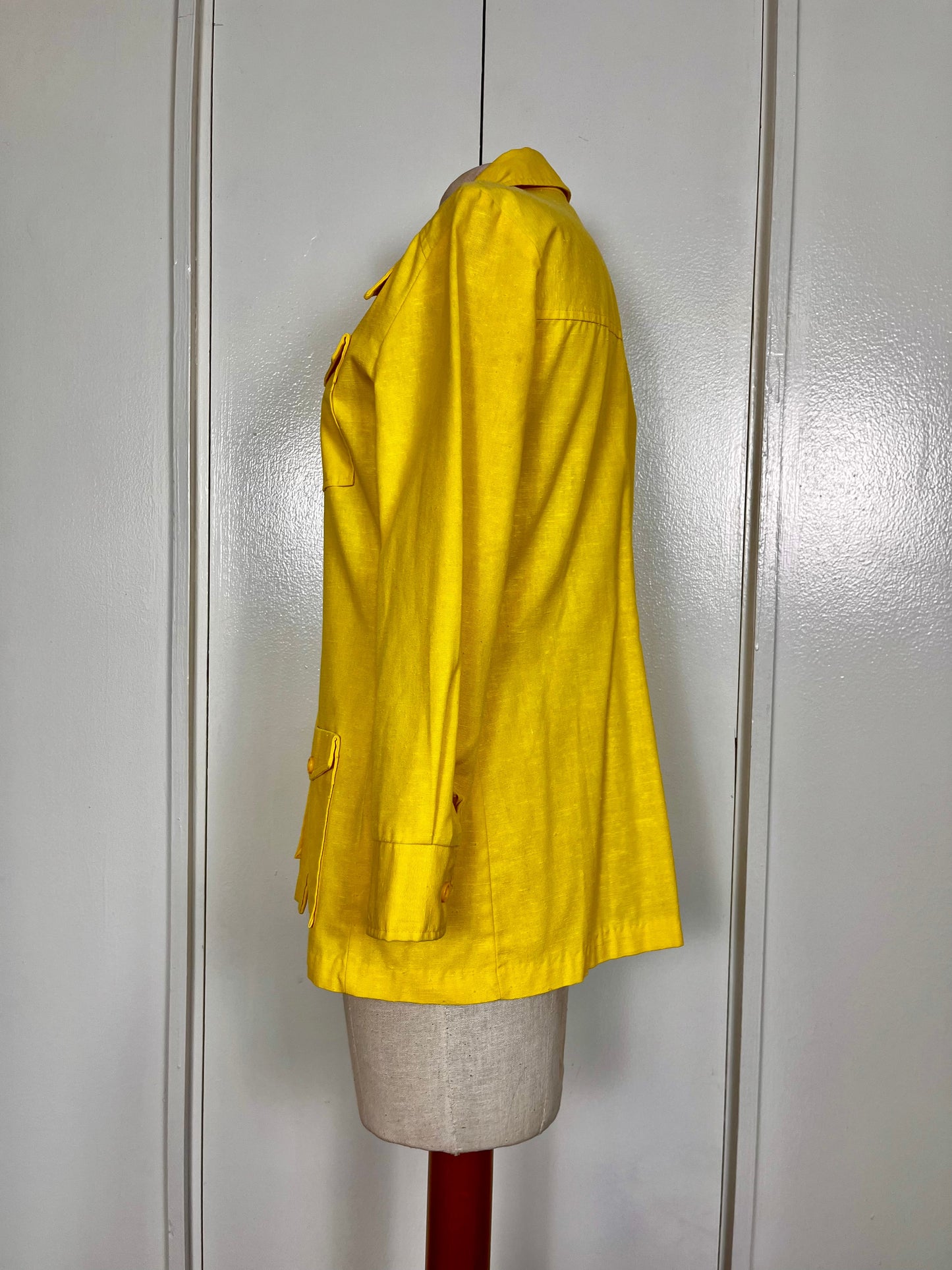 Vintage 1970's "Gordon of Philadelphia" Yellow Dagger Collar Shirt