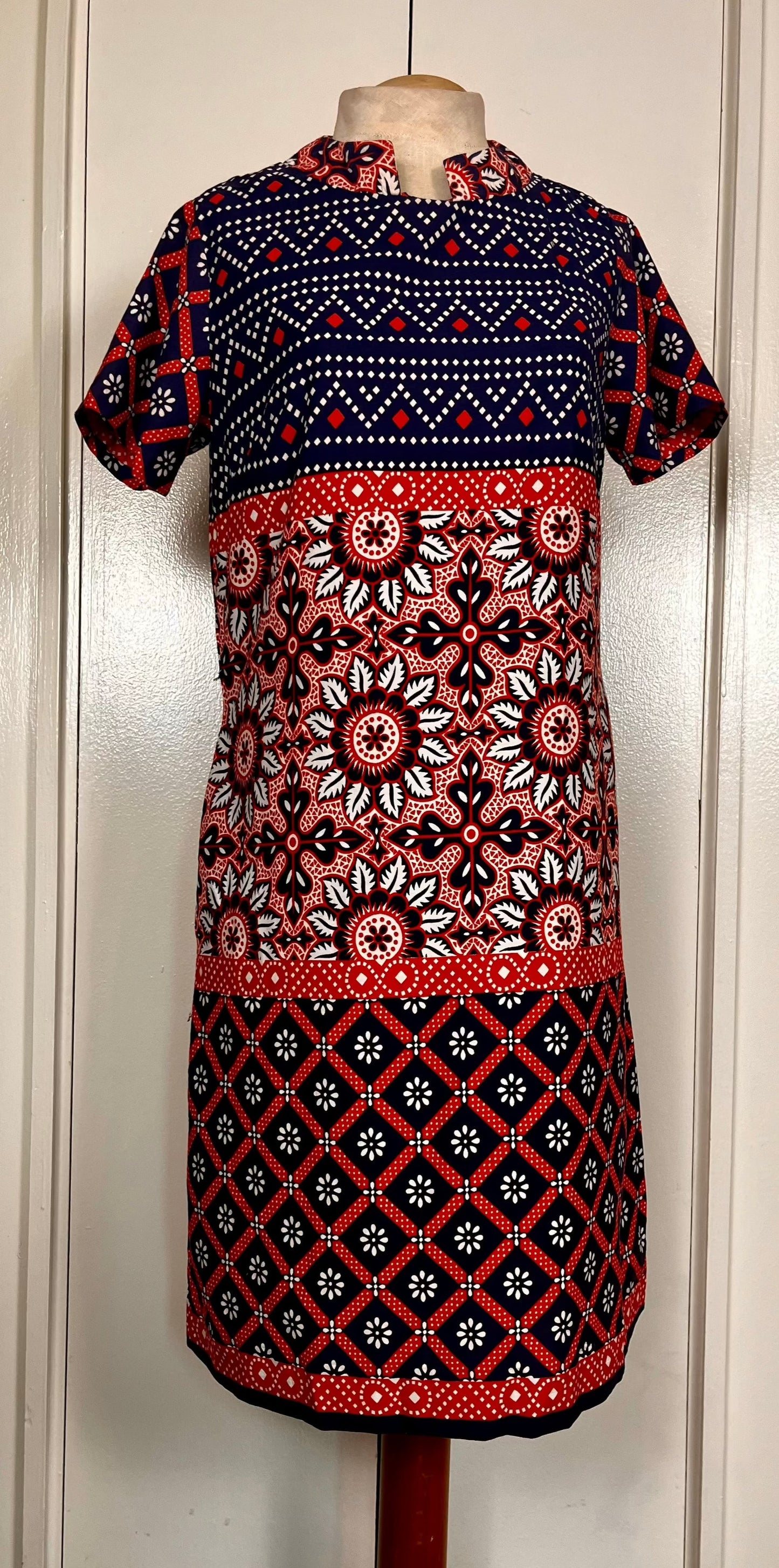 Vintage 1960's Red & Blue Abstract Shift Dress