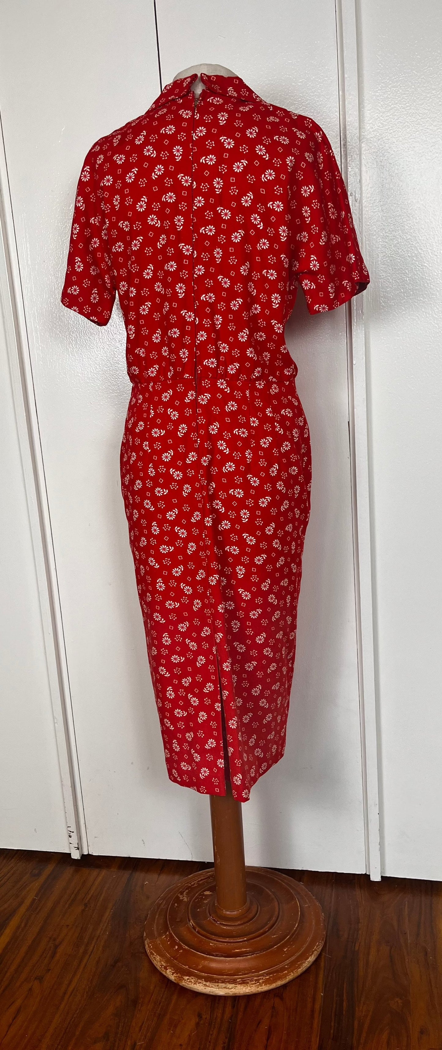 Vintage 1970's Red Country-Chic Day Dress