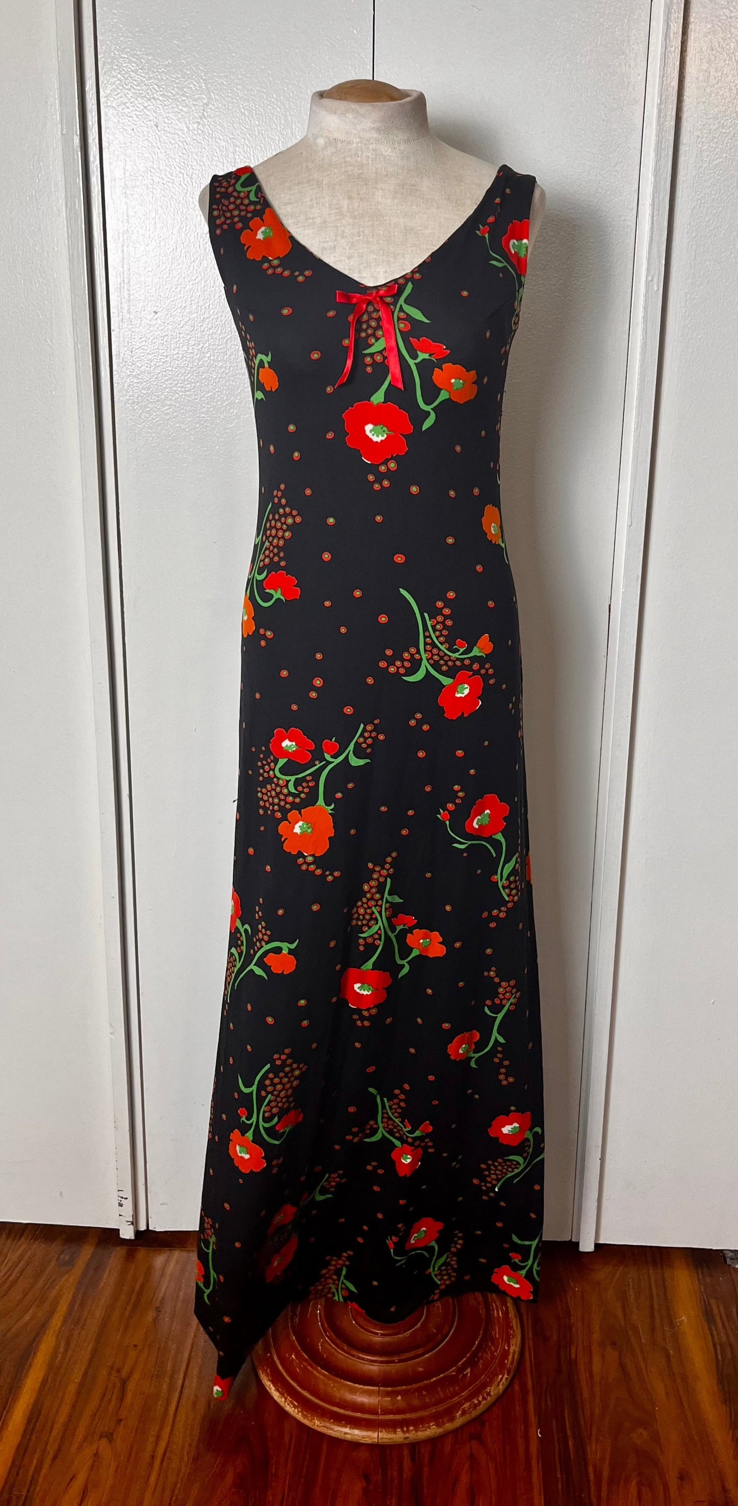 Vintage 1970's Home-sewn Sleeveless Black Poppy Print Jersey-Knit Maxi Dress