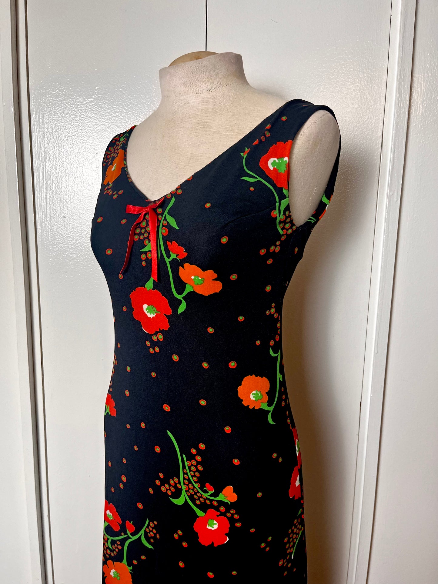 Vintage 1970's Home-sewn Sleeveless Black Poppy Print Jersey-Knit Maxi Dress