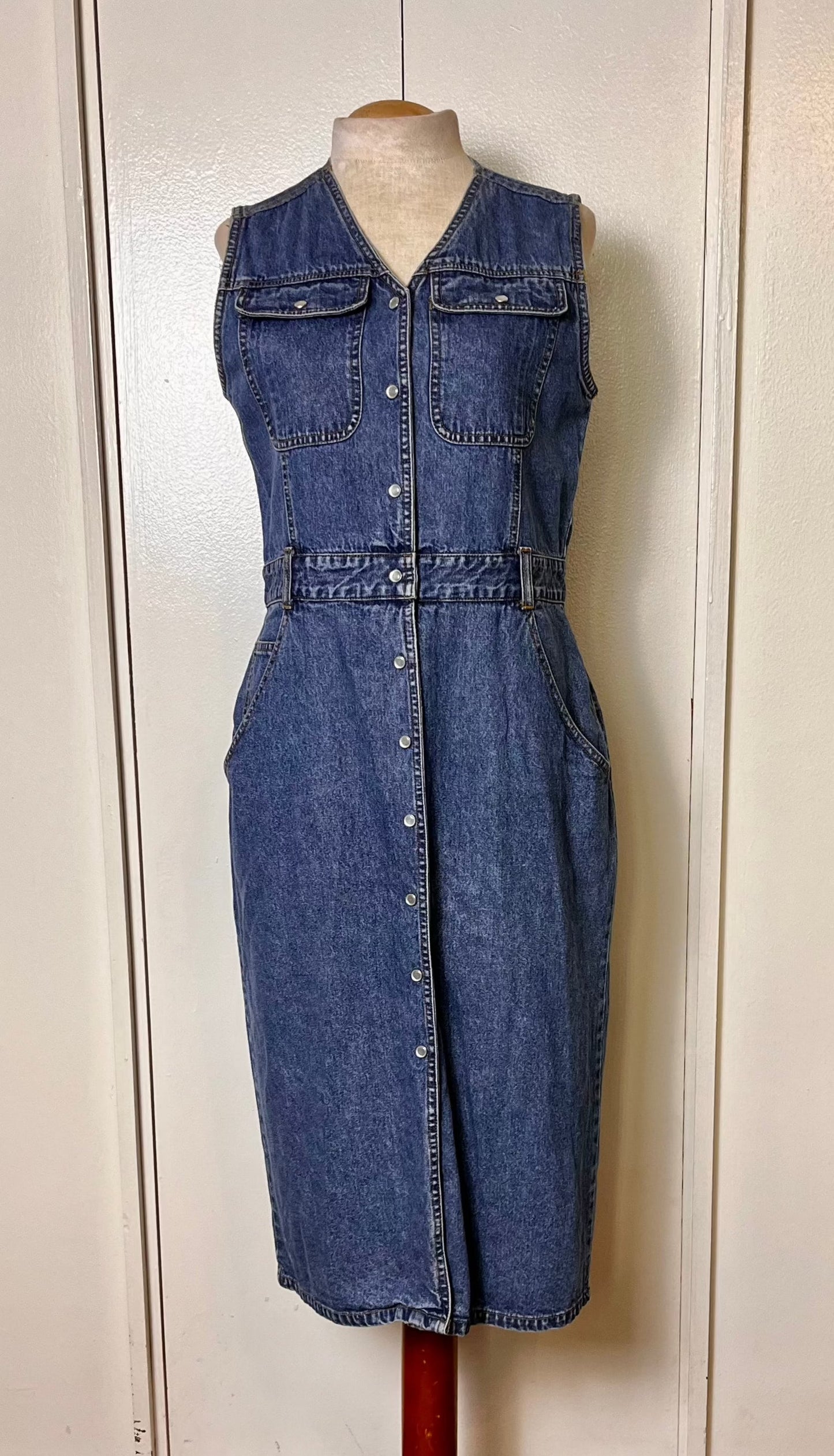 Vintage Y2K "Bill Blass" Pearl Snap Medium-Wash Denim Dress