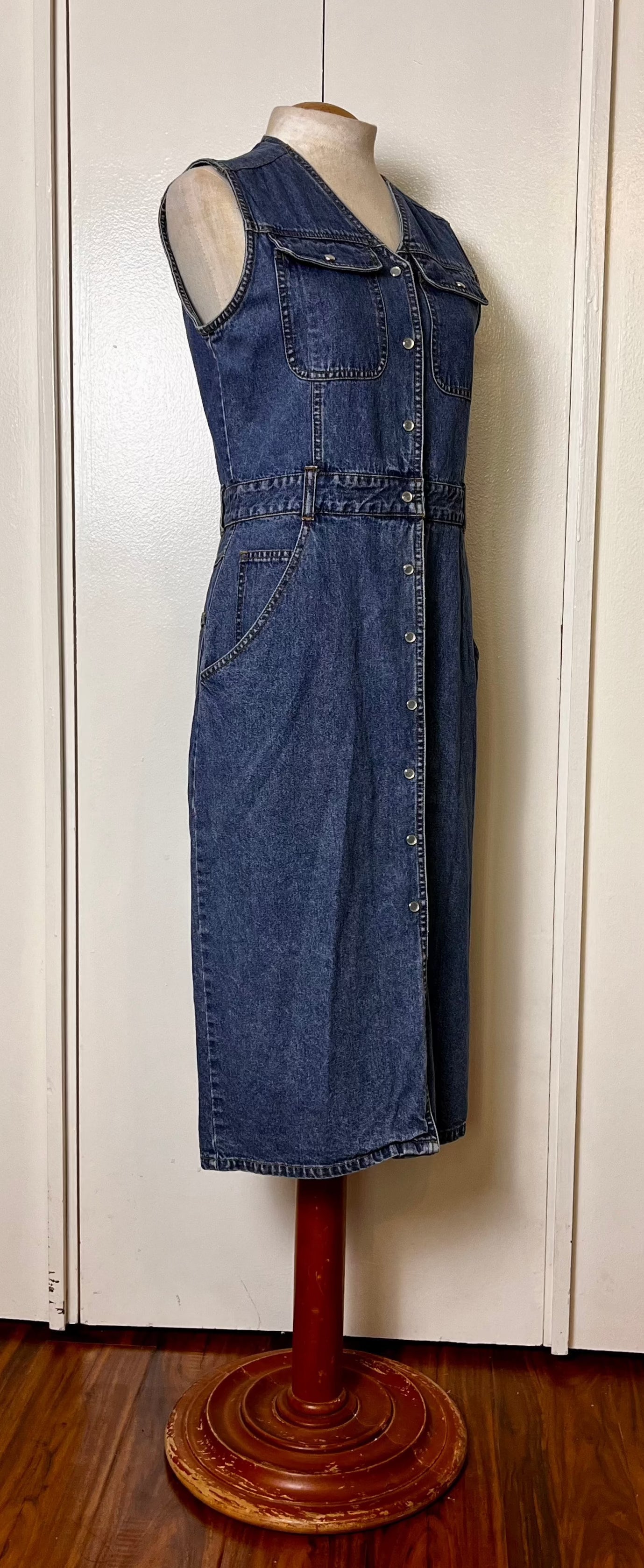 Vintage Y2K "Bill Blass" Pearl Snap Medium-Wash Denim Dress