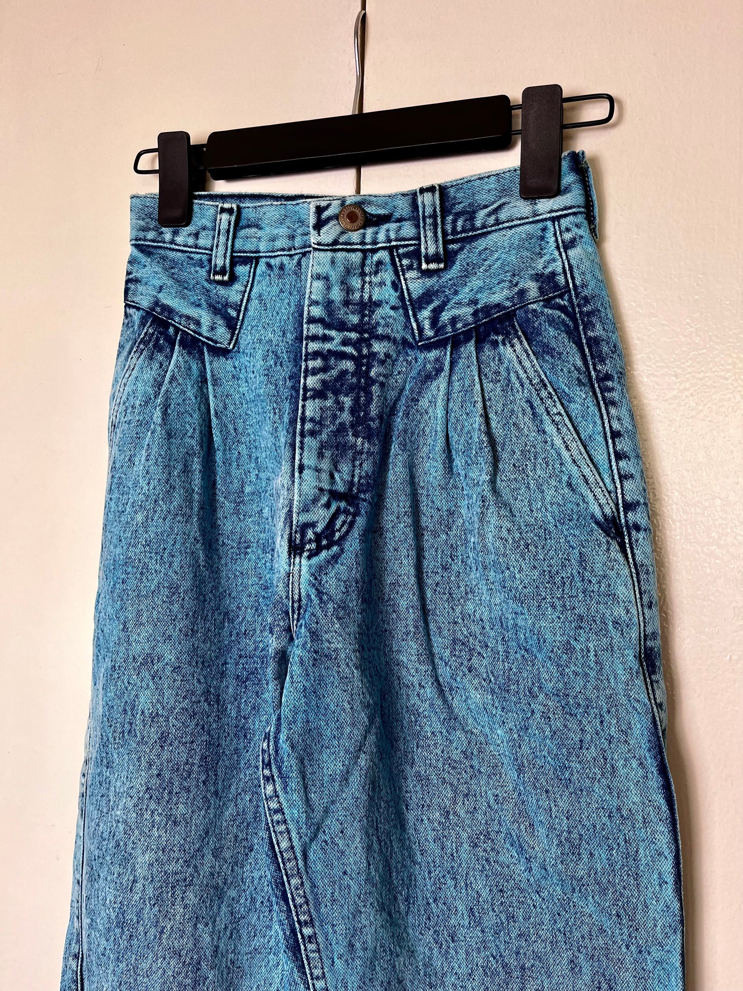 Vintage 1980's " Wrangler" Blue Acid Wash Jeans