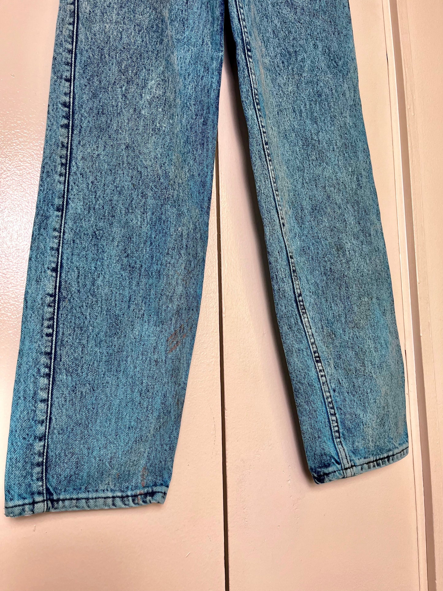 Vintage 1980's " Wrangler" Blue Acid Wash Jeans