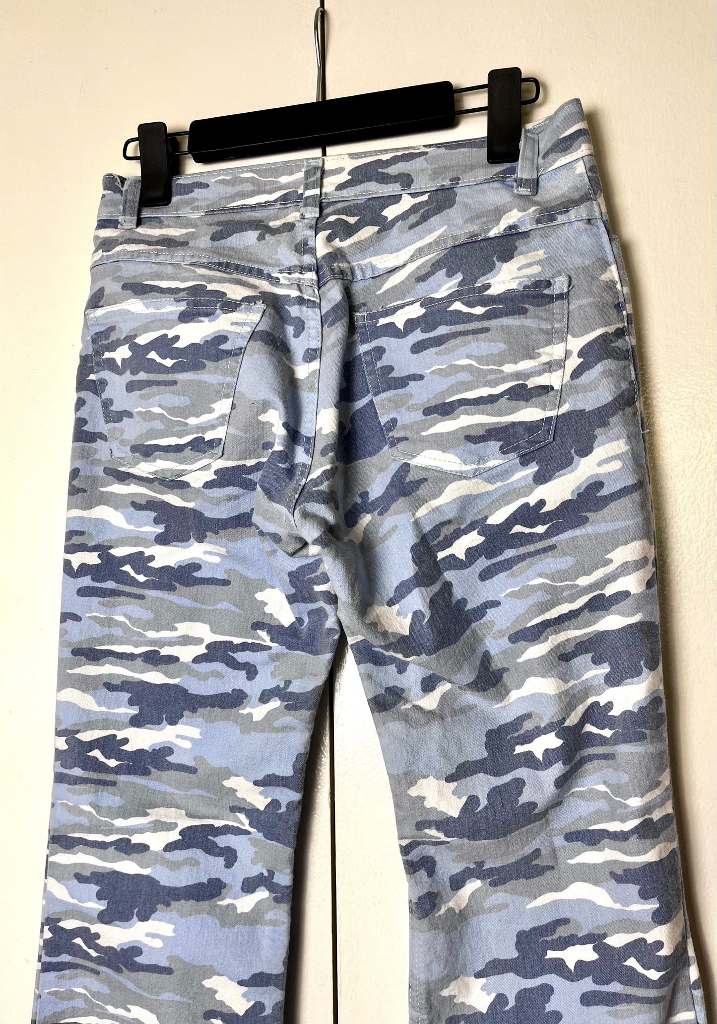 Vintage Y2K "Wally Girl" Blue & White Camouflage-Print Jeans