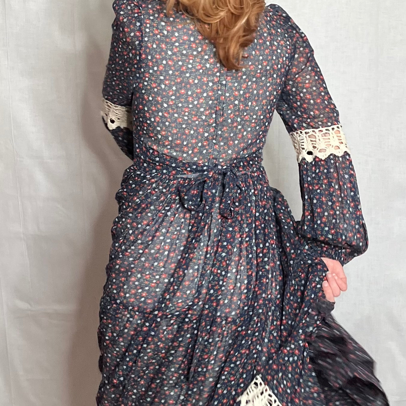 Vintage 1970’s "Gunne Sax by Jessica McClintock" Blue & Red Calico Long Sleeve Maxi Dress