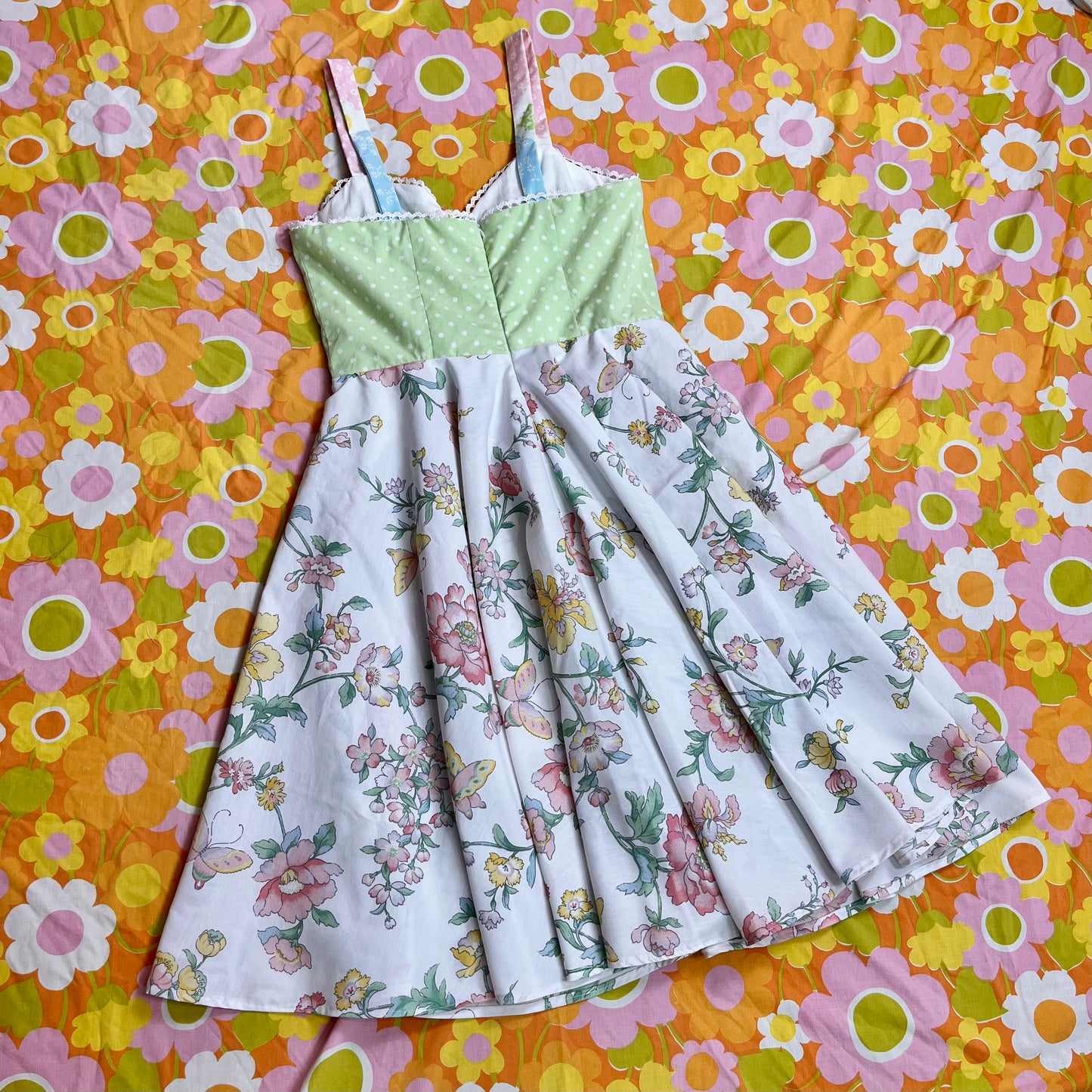 Picnic Sundress w/ Circle Skirt (Size L)