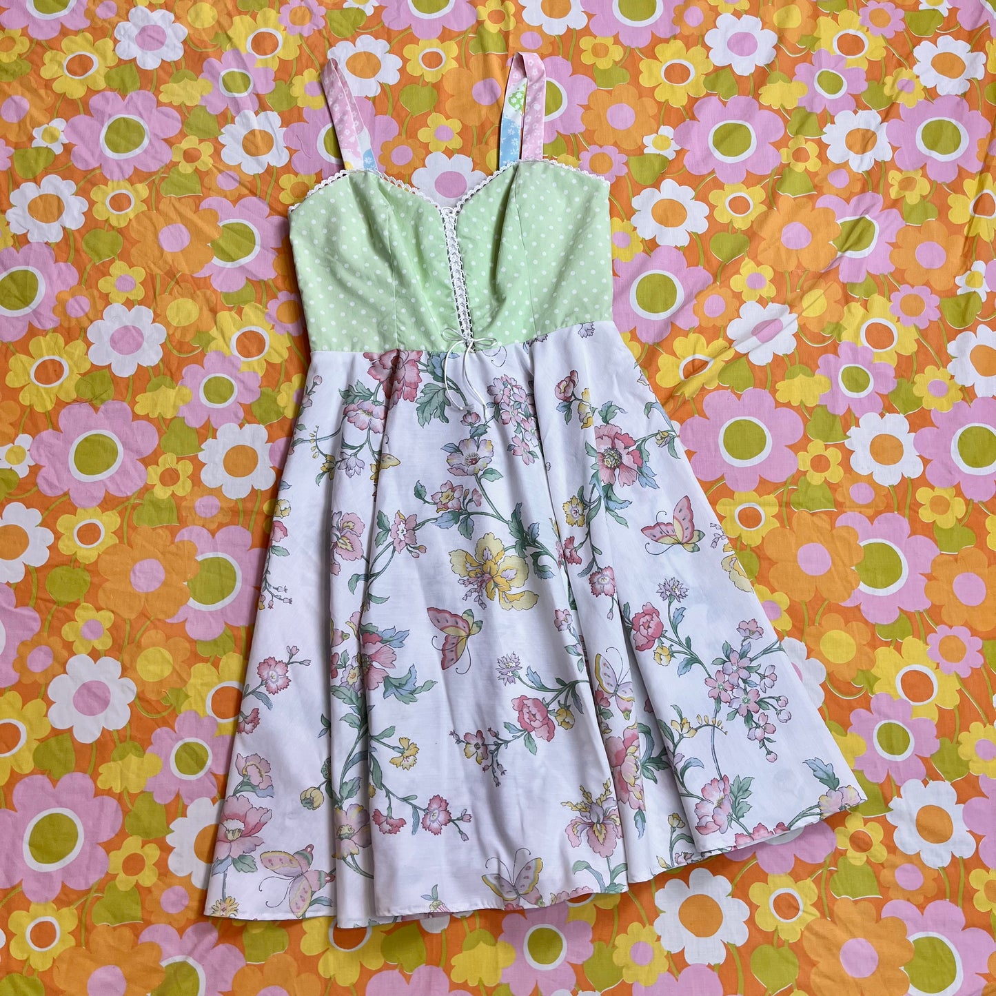 Picnic Sundress w/ Circle Skirt (Size L)