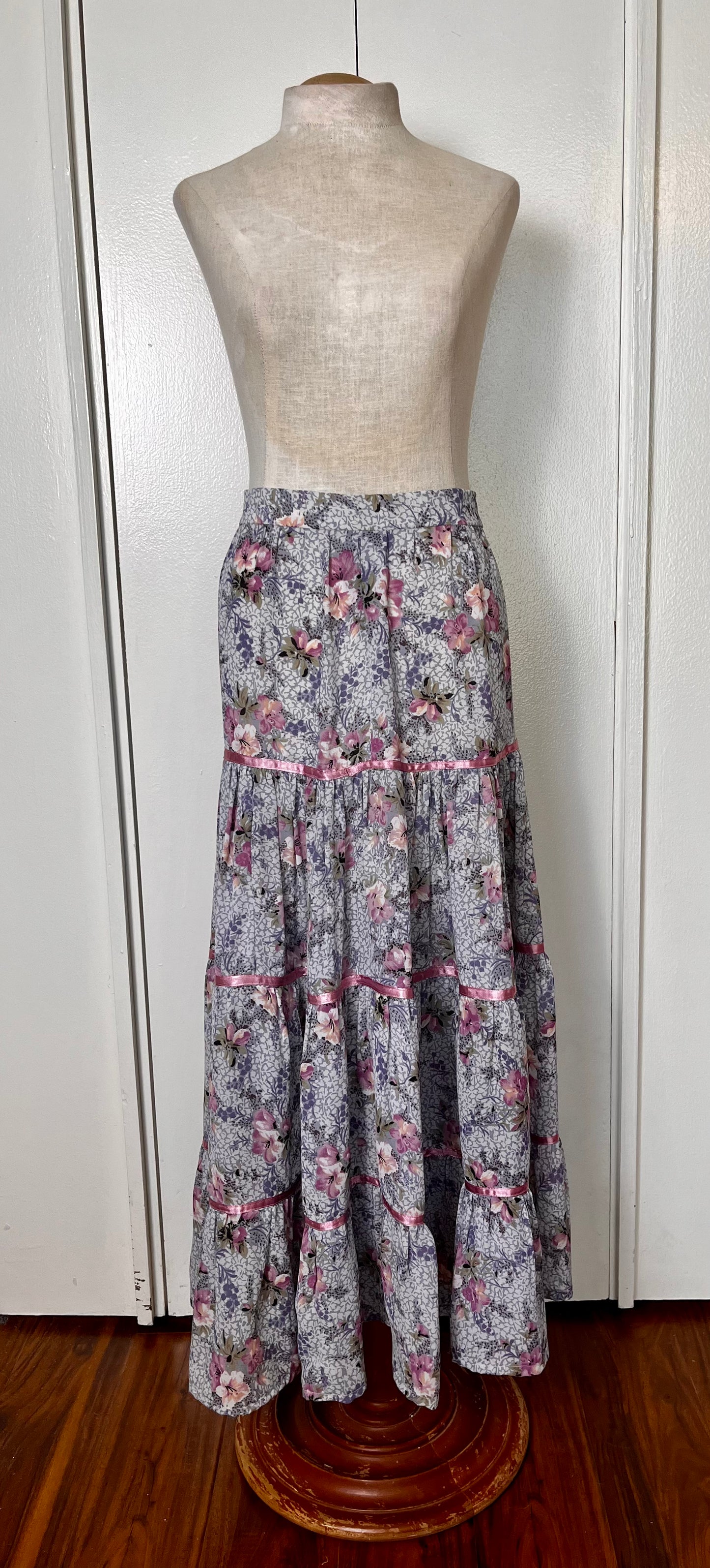 Vintage 1970's Home-Sewn Purple Floral & Lilac Ribbon Prairie-Style Skirt