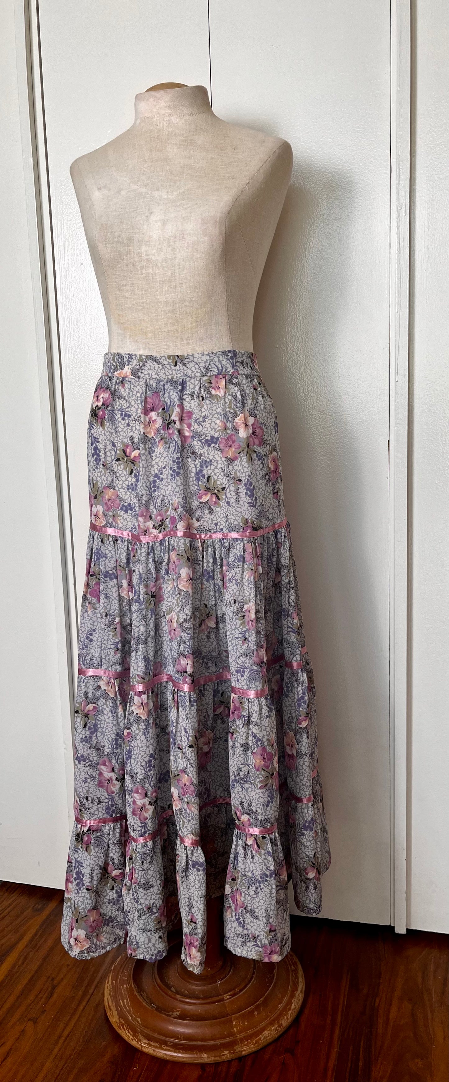 Vintage 1970's Home-Sewn Purple Floral & Lilac Ribbon Prairie-Style Skirt