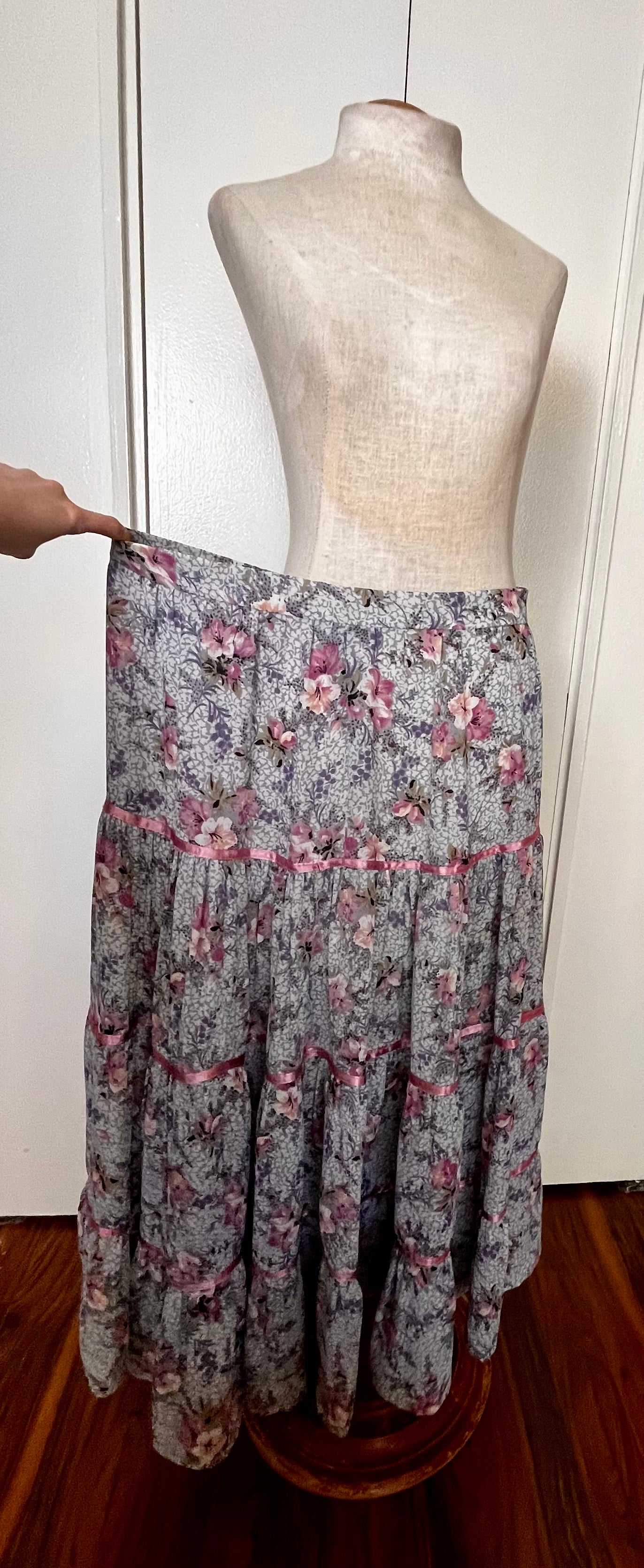 Vintage 1970's Home-Sewn Purple Floral & Lilac Ribbon Prairie-Style Skirt