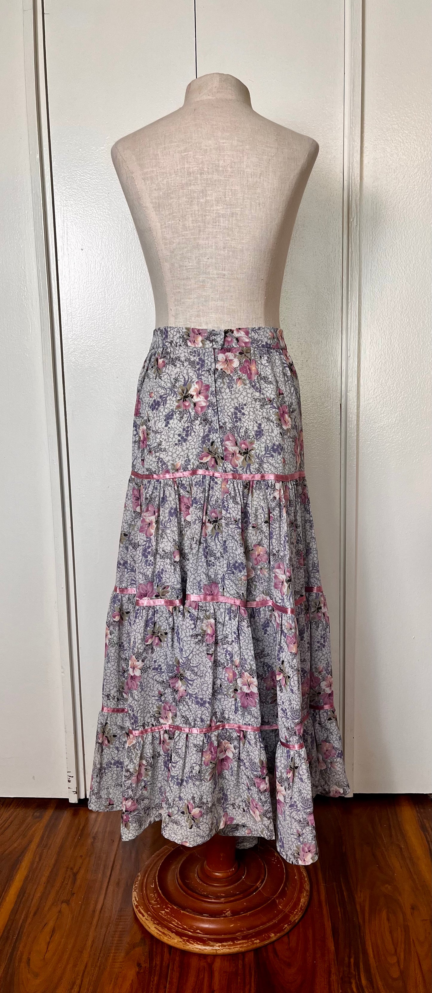 Vintage 1970's Home-Sewn Purple Floral & Lilac Ribbon Prairie-Style Skirt