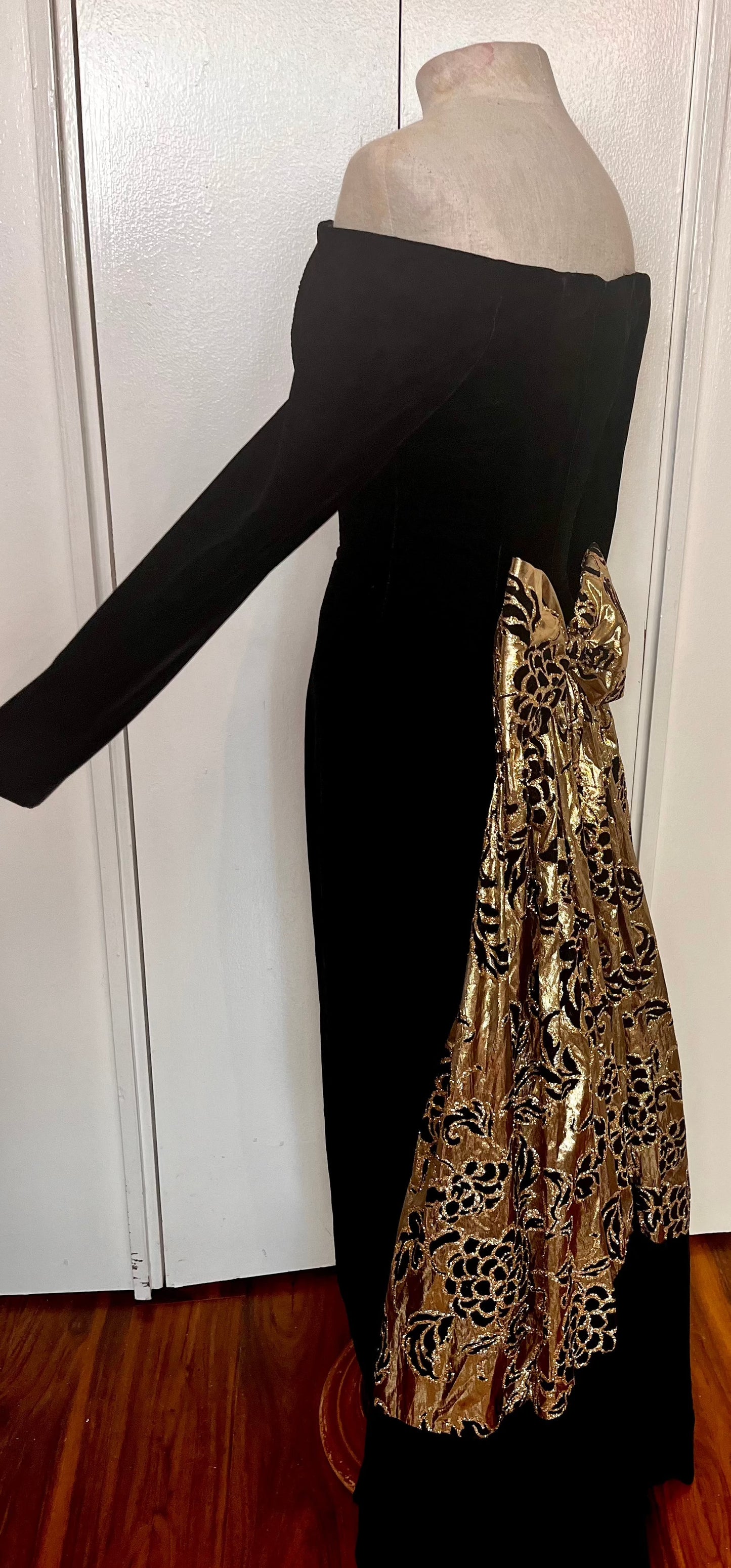 Vintage 1990's "Jessica McClintock" Black Velvet with Gold & Black Train Long Sleeve Off the Shoulder Maxi Dress