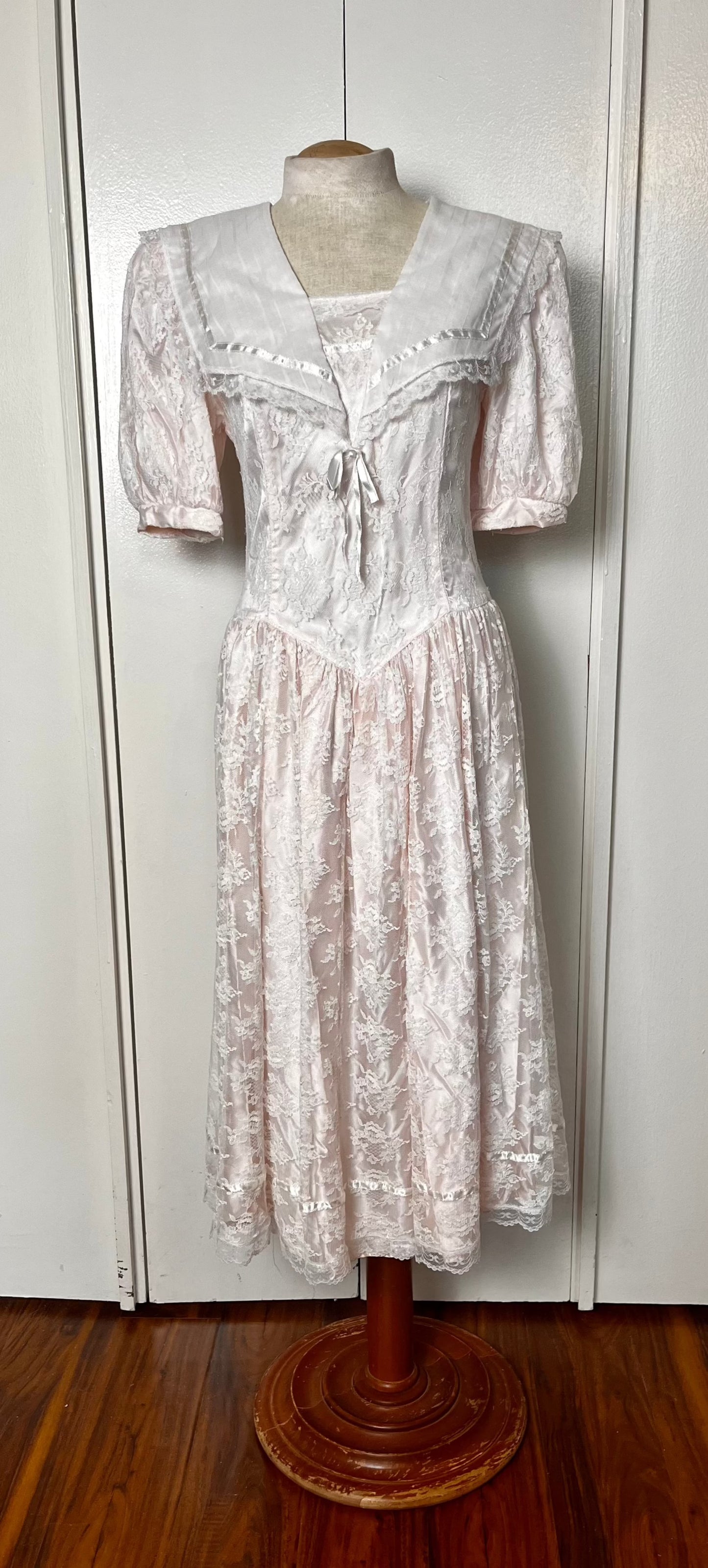 Vintage 1980's "Gunne Sax by Jessica McClintock" Light Pink Sailor Collar Dress