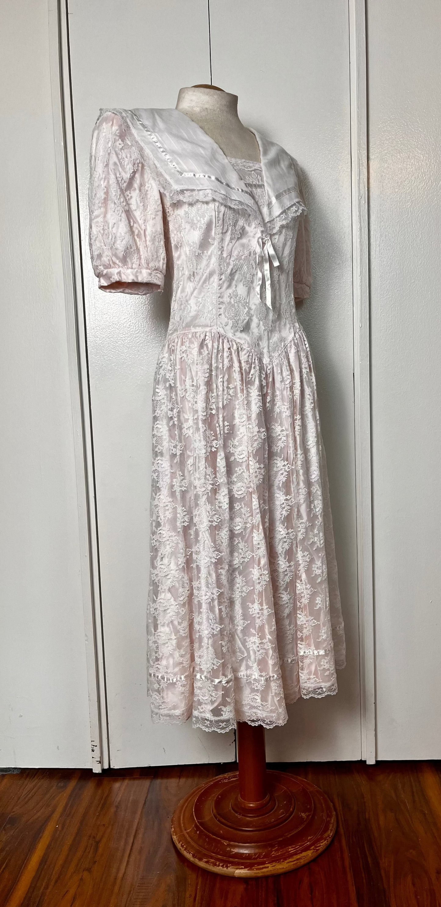 Vintage 1980's "Gunne Sax by Jessica McClintock" Light Pink Sailor Collar Dress