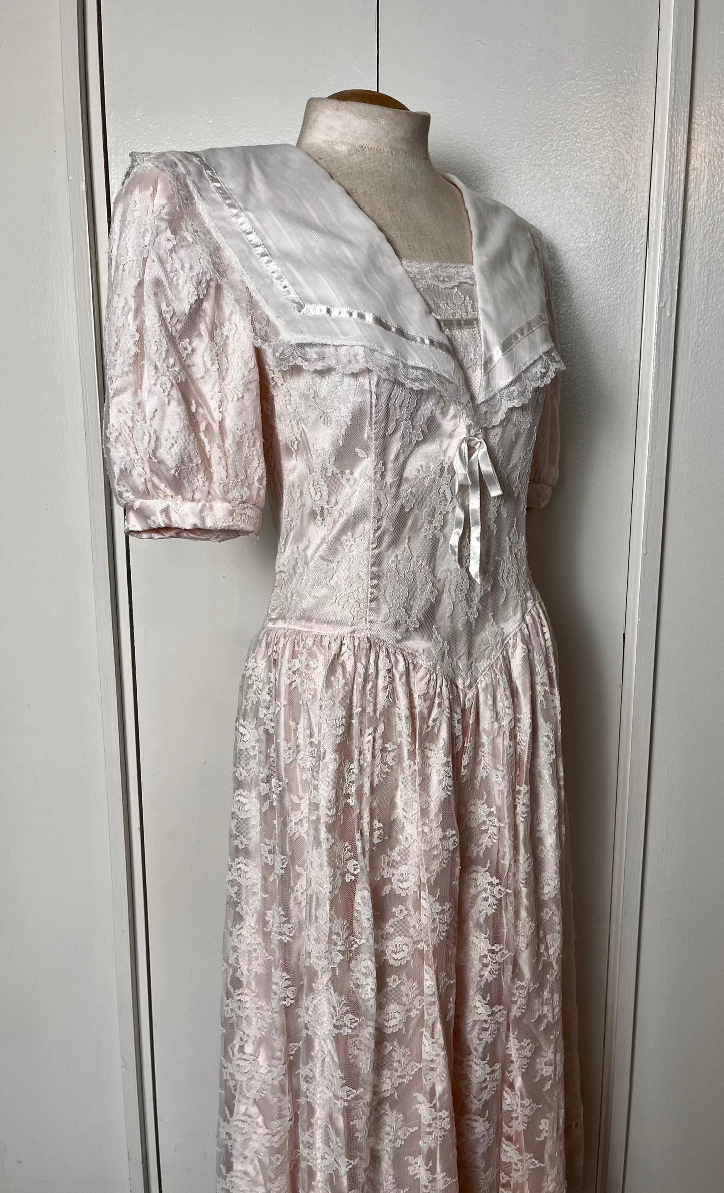 Vintage 1980's "Gunne Sax by Jessica McClintock" Light Pink Sailor Collar Dress