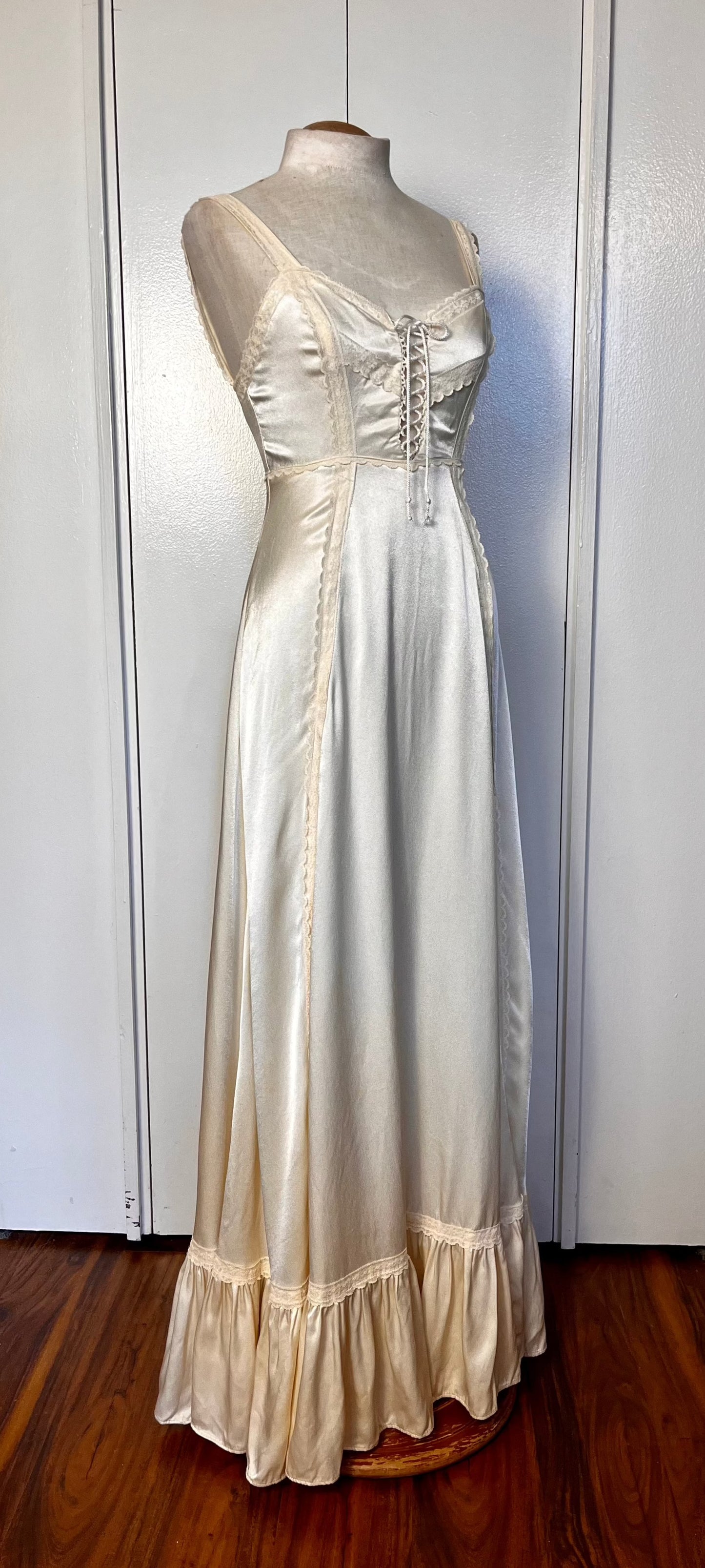 Vintage 1970's "Gunne Sax by Jessica McClintock" Ivory Satin-Crepe Maxi Sundress