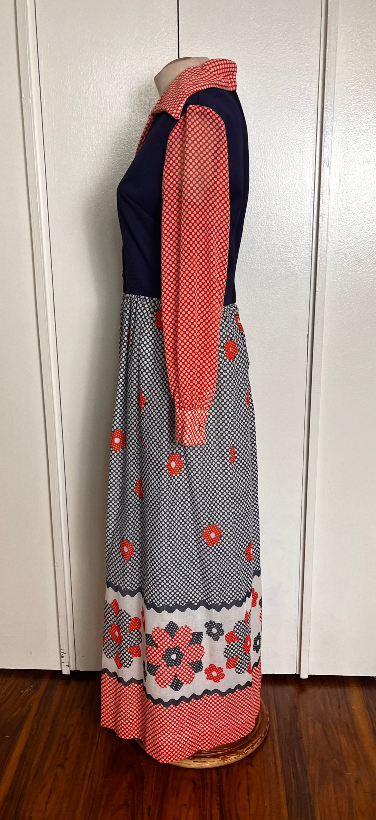 Vintage 1970's Blue & Red Mod Flower Maxi Dress