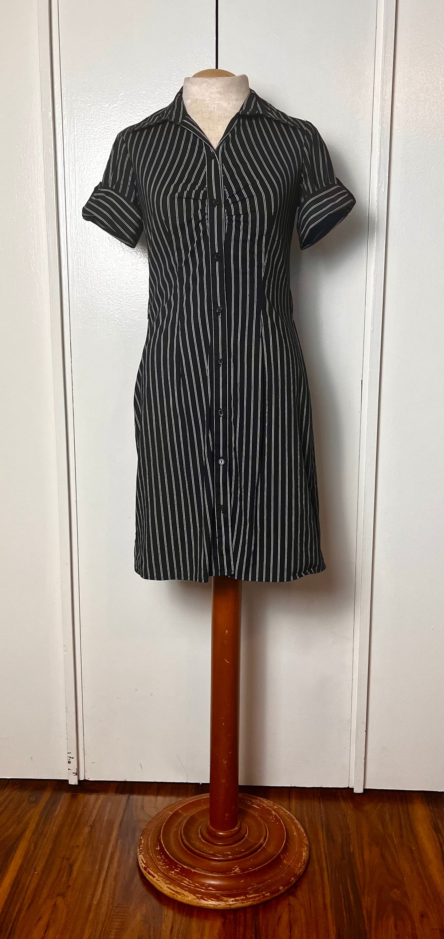 Vintage Y2K "Byer California IZ" Black Pinstripe Button-Front Mini Dress