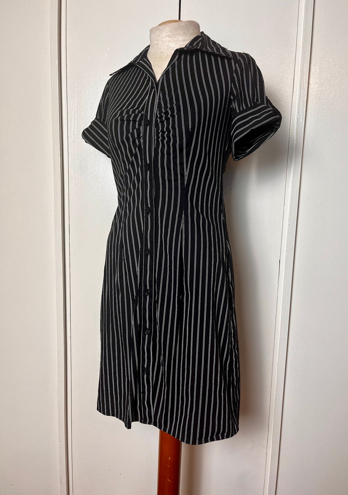 Vintage Y2K "Byer California IZ" Black Pinstripe Button-Front Mini Dress