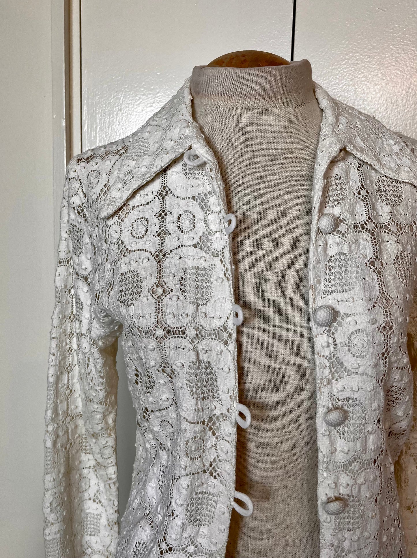 Vintage 1970’s "Young Dimensions" Crochet Lace Long Sleeve Duster