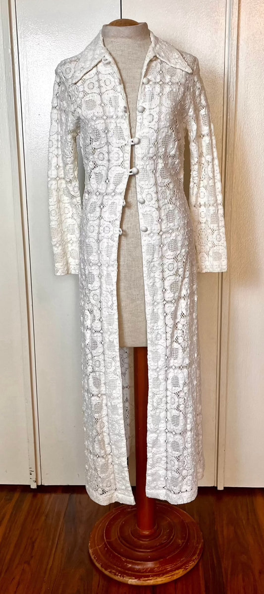 Vintage 1970’s "Young Dimensions" Crochet Lace Long Sleeve Duster