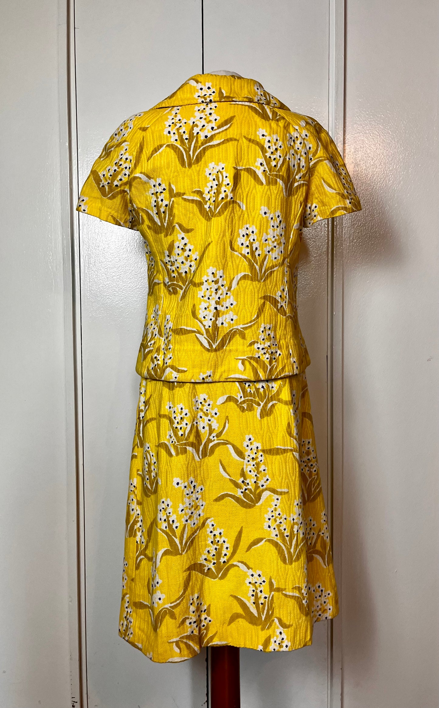 Vintage 1960’s Yellow Hydrangea-Print Tweed Two-Piece Suit: Jacket & Skirt Set