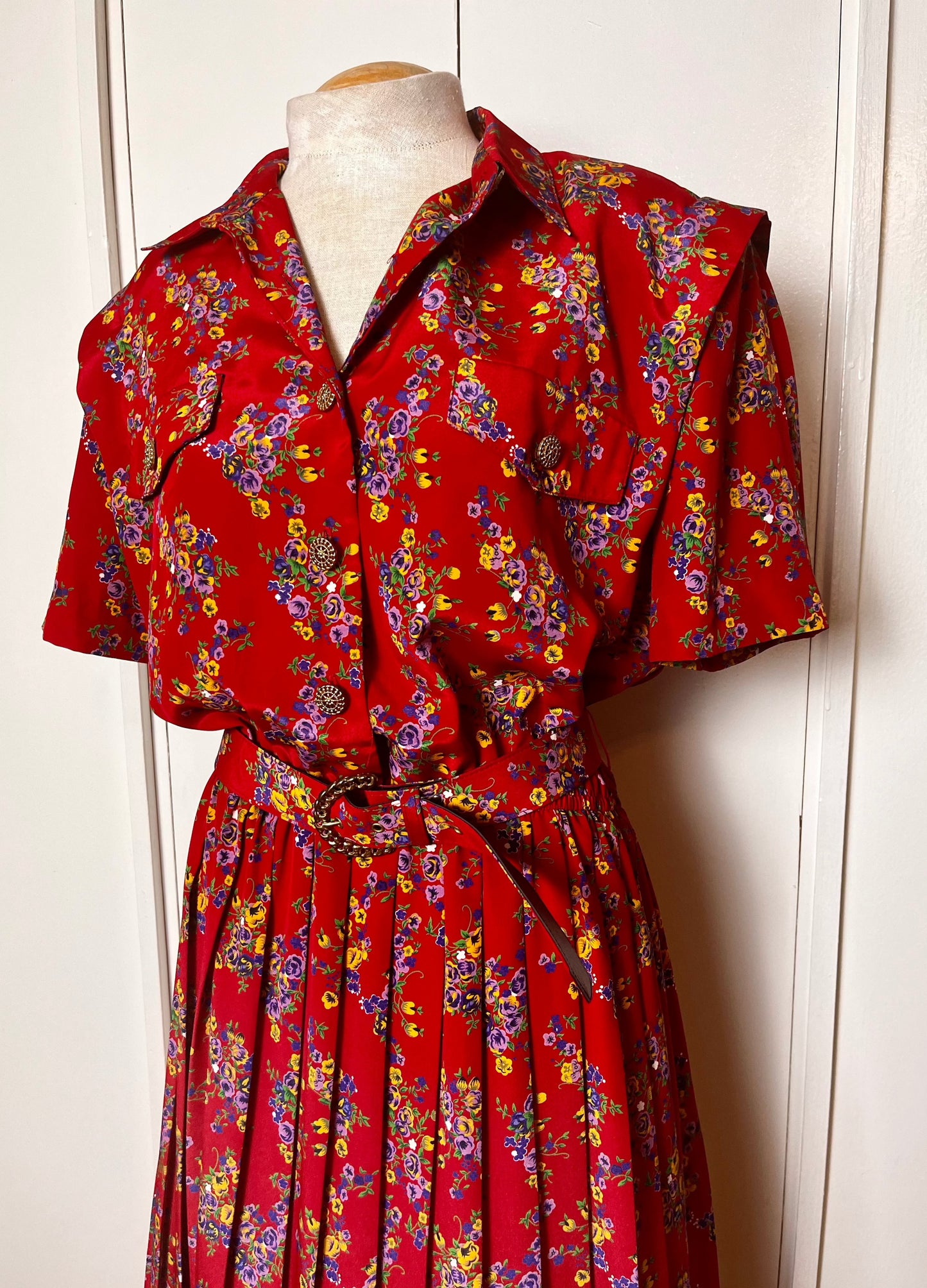 Vintage 1980's does 40's "Leslie Fay" Red Floral Button-up Dress