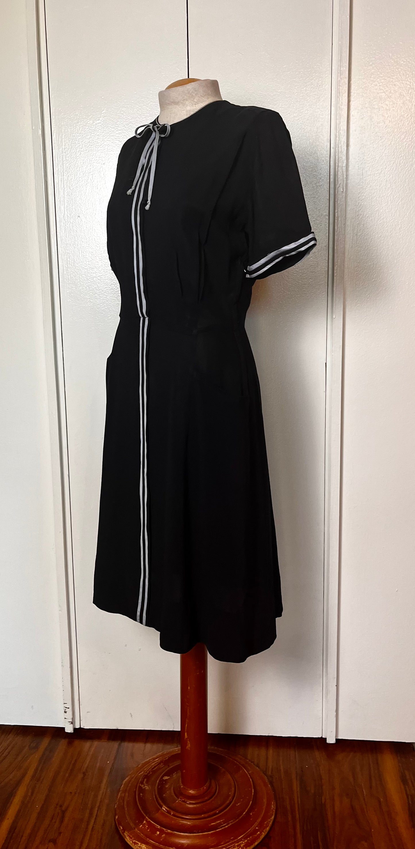 Vintage 1950's "Jane Arden" Black and Blue Rayon Midi Dress