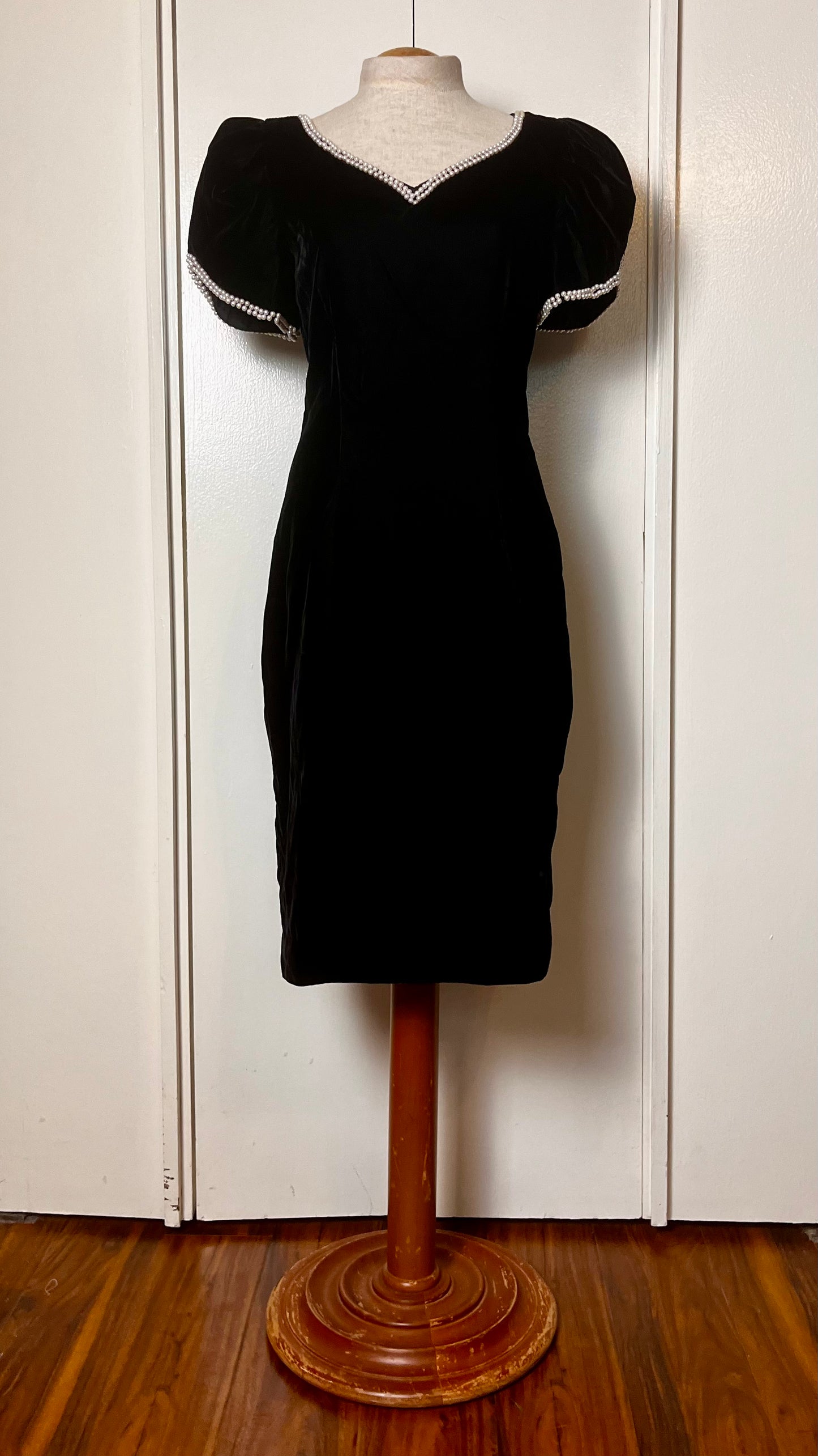 Vintage 1980's "Lisa Michaels" Black Velvet & Pearl Puff Sleeve Dress