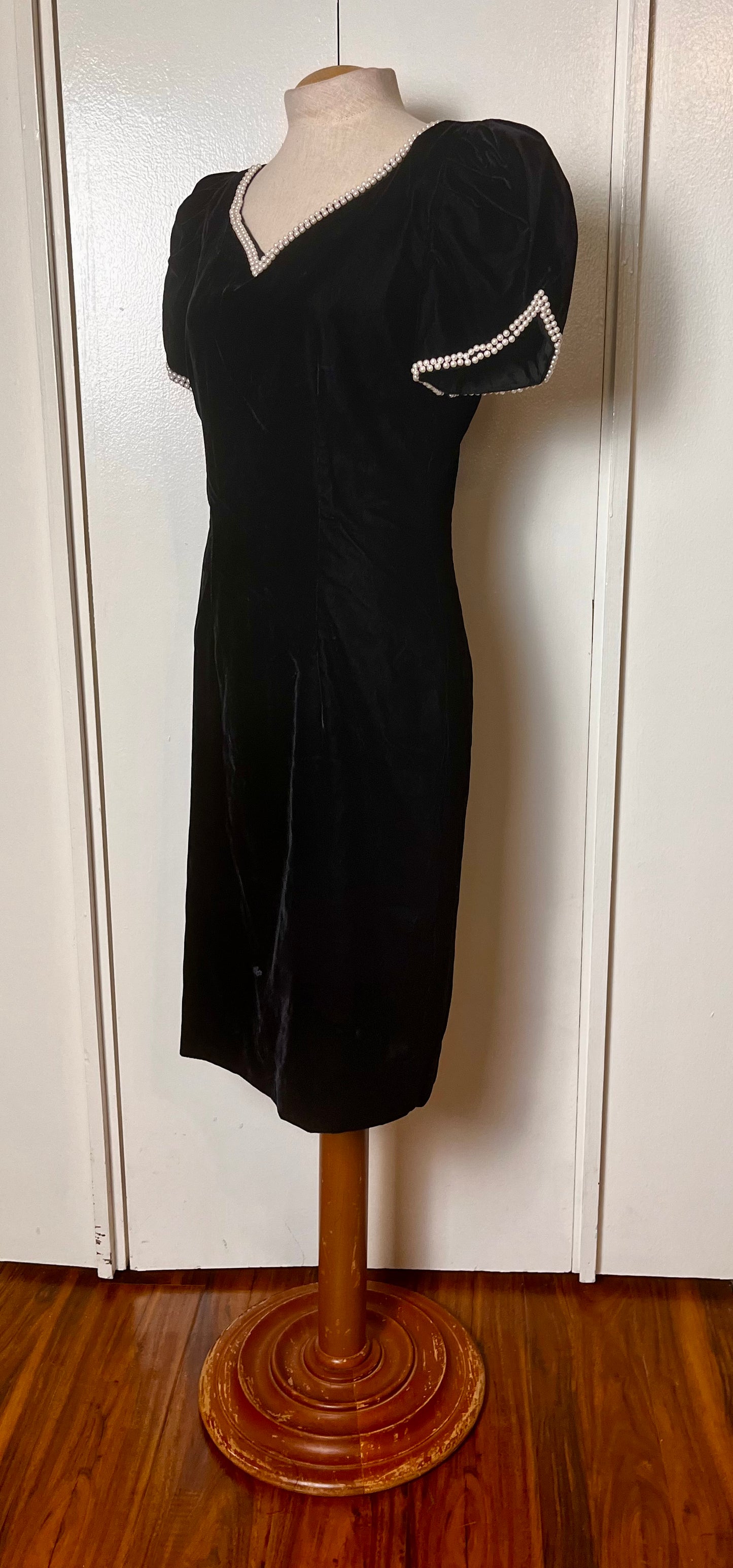 Vintage 1980's "Lisa Michaels" Black Velvet & Pearl Puff Sleeve Dress