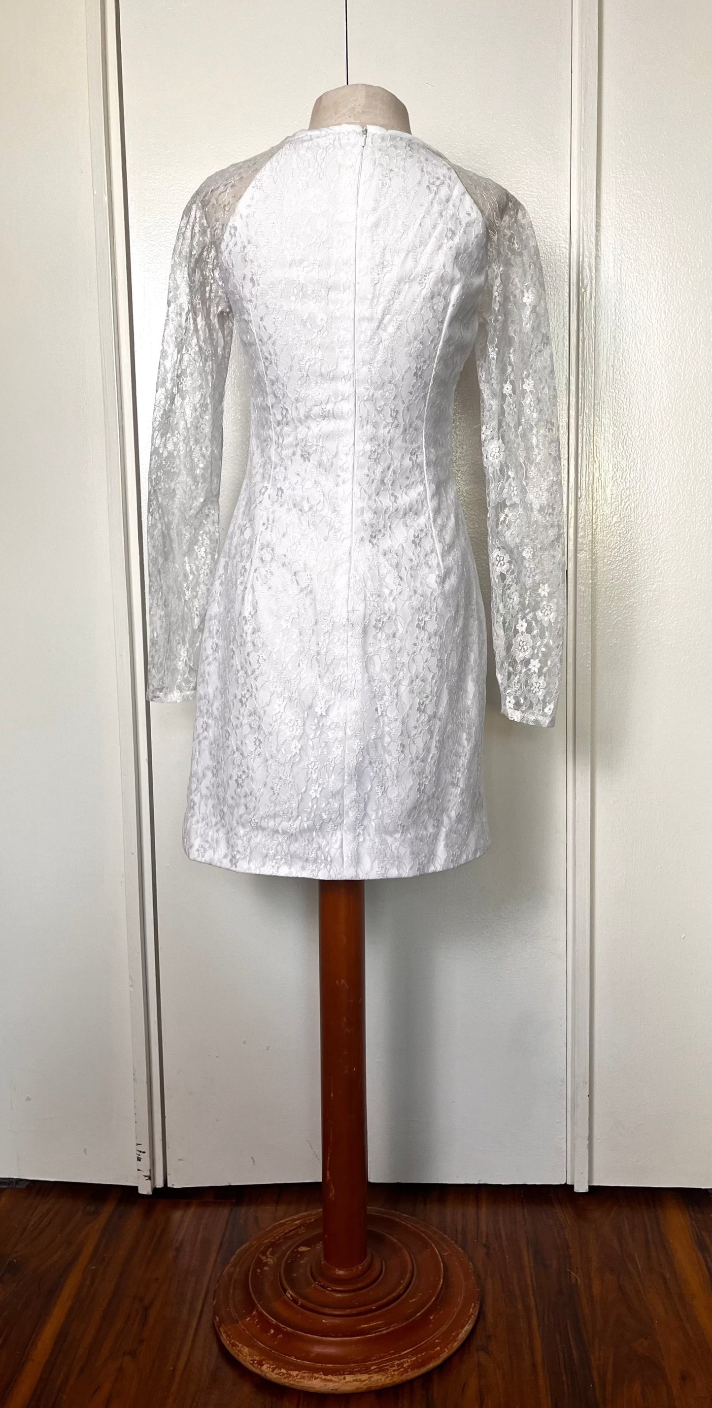 Vintage 1990's White Lace Long Sleeve Fitted Mini Dress