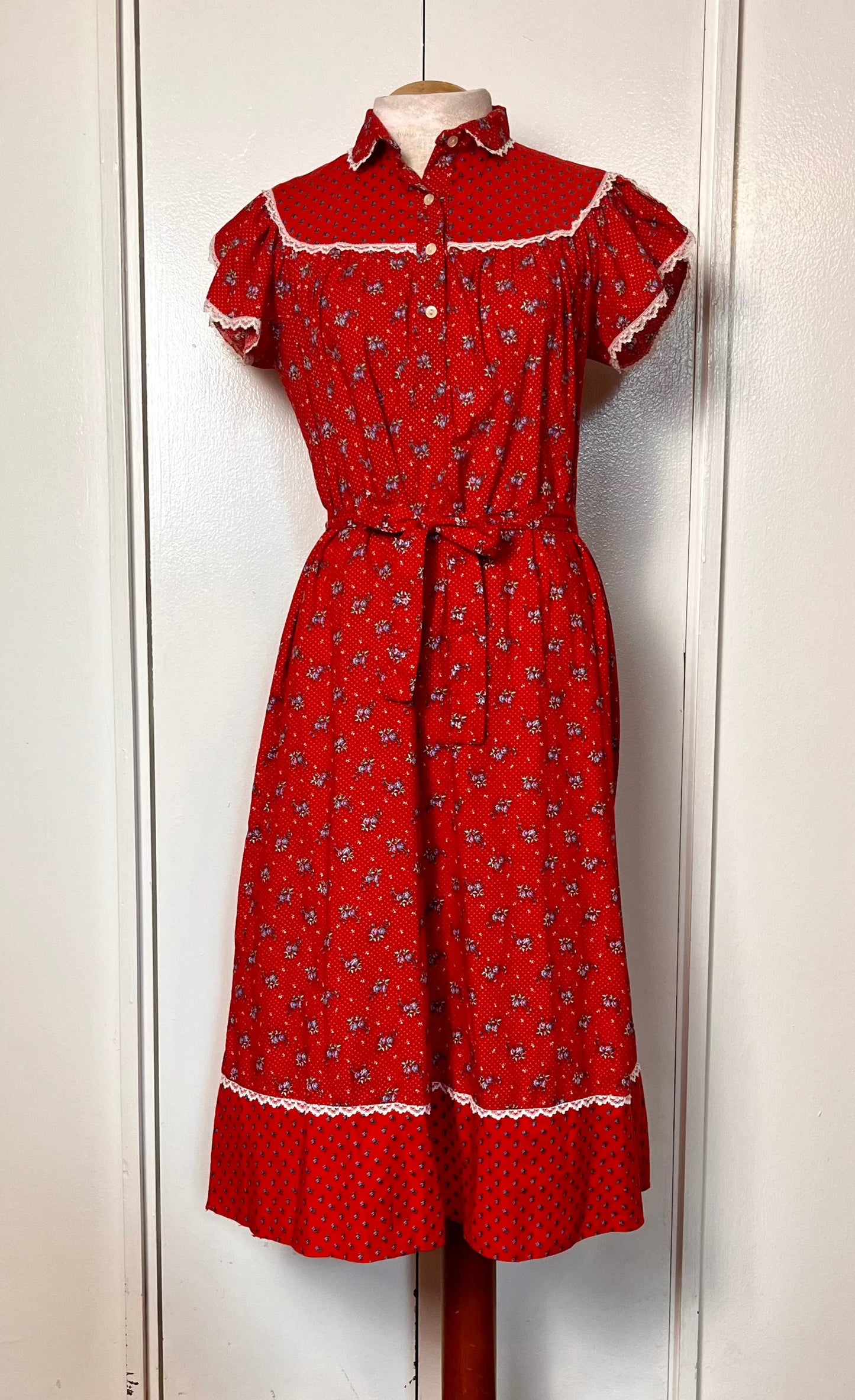 Vintage 1970's "Eber of San Francisco" Red Calico Flutter Sleeve Midi Dress with Belt