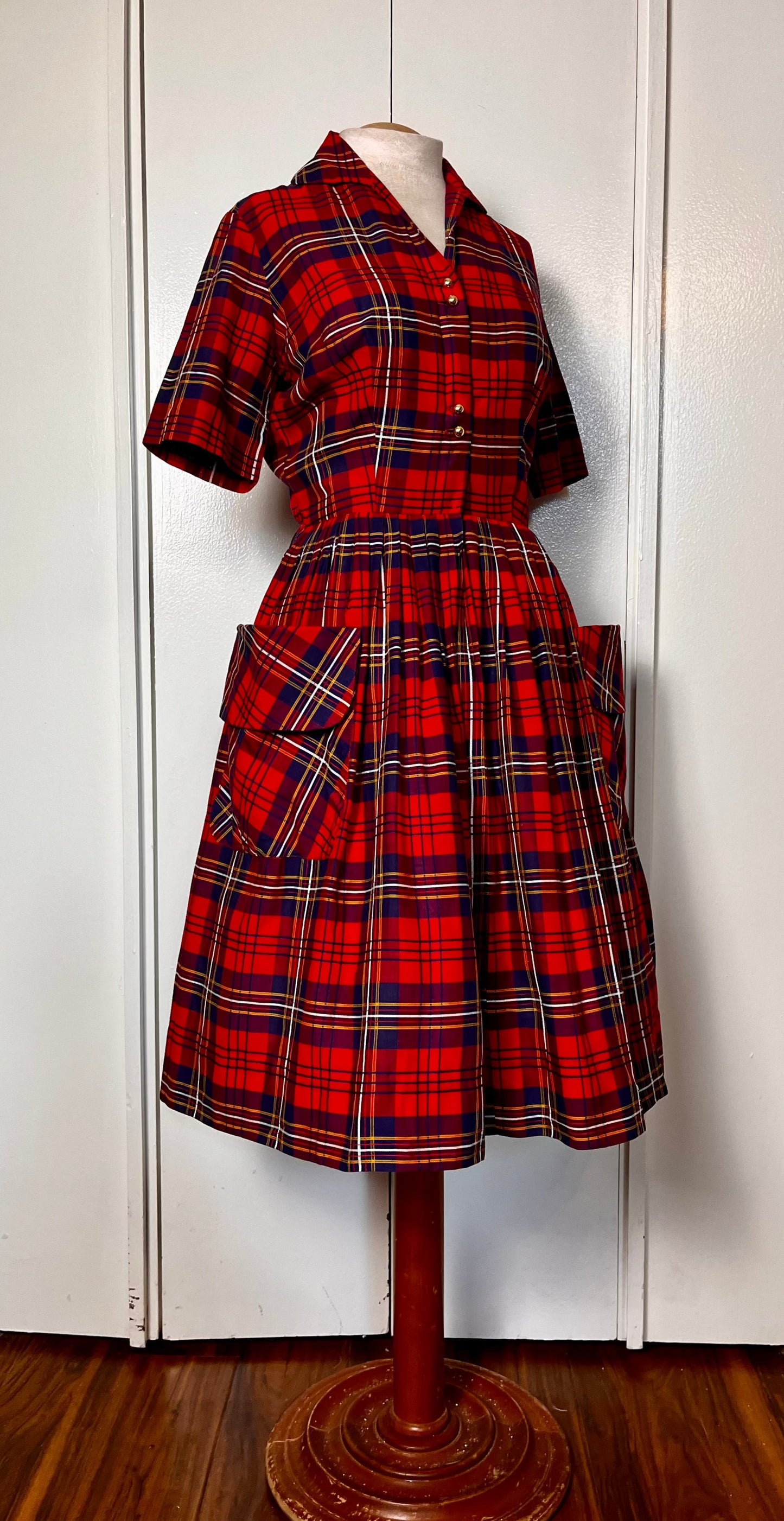 Vintage 1950's Shirtwaist Dress in Red Cotton Plaid with Gold Buttons and Saddlebag Pockets