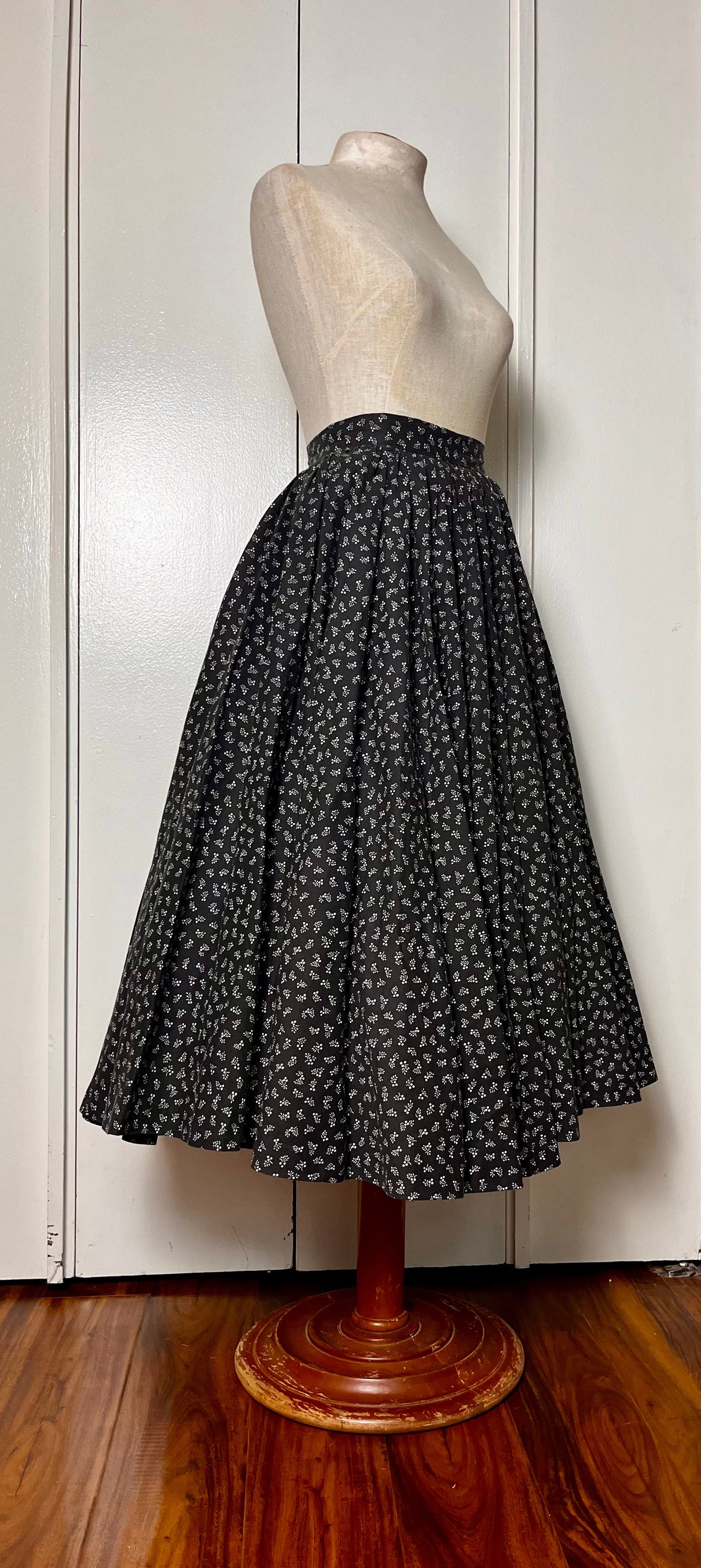 Vintage 1980's "Go Vicki!" Black Calico Circle Skirt