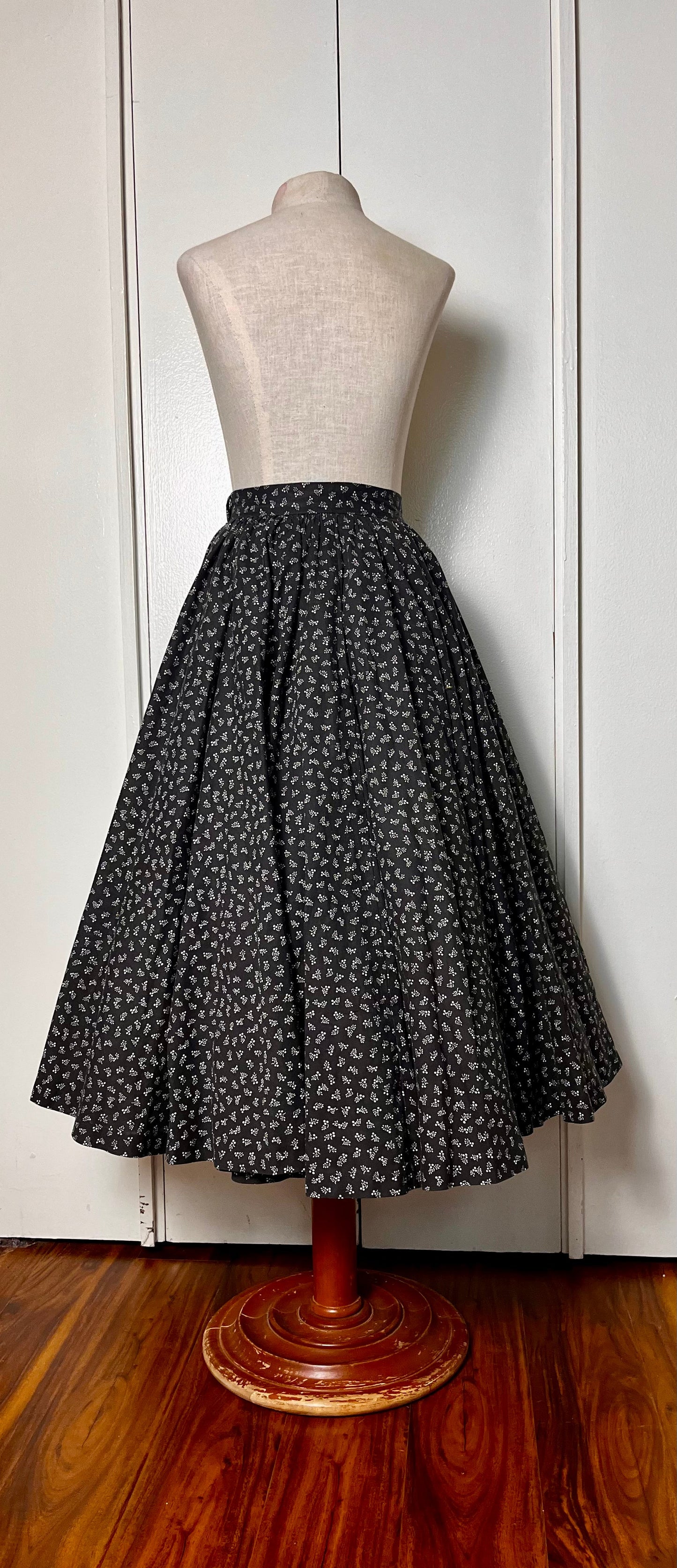 Vintage 1980's "Go Vicki!" Black Calico Circle Skirt