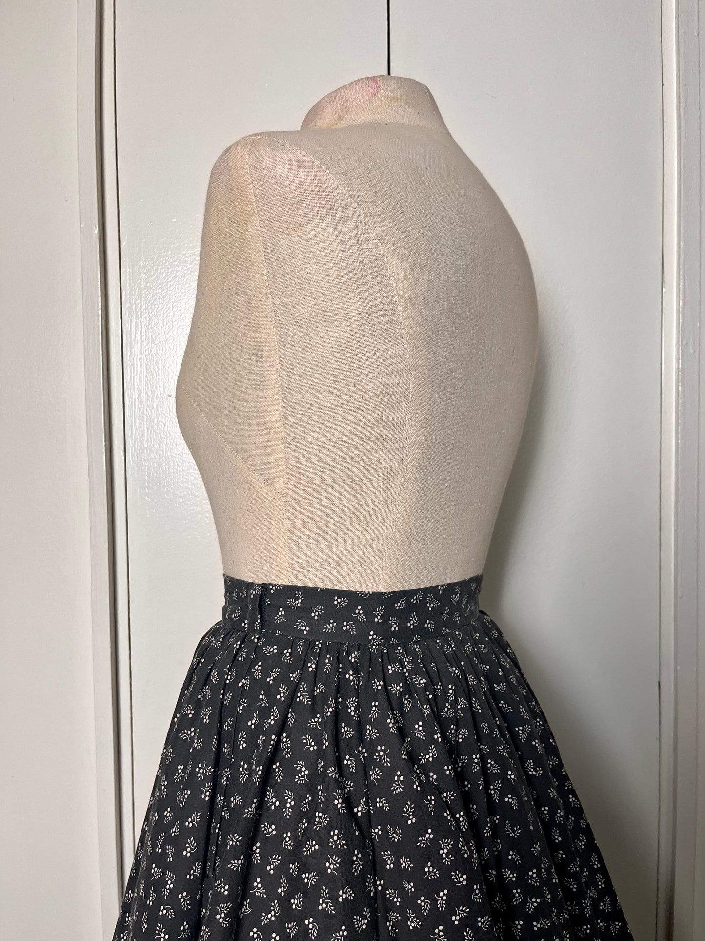 Vintage 1980's "Go Vicki!" Black Calico Circle Skirt