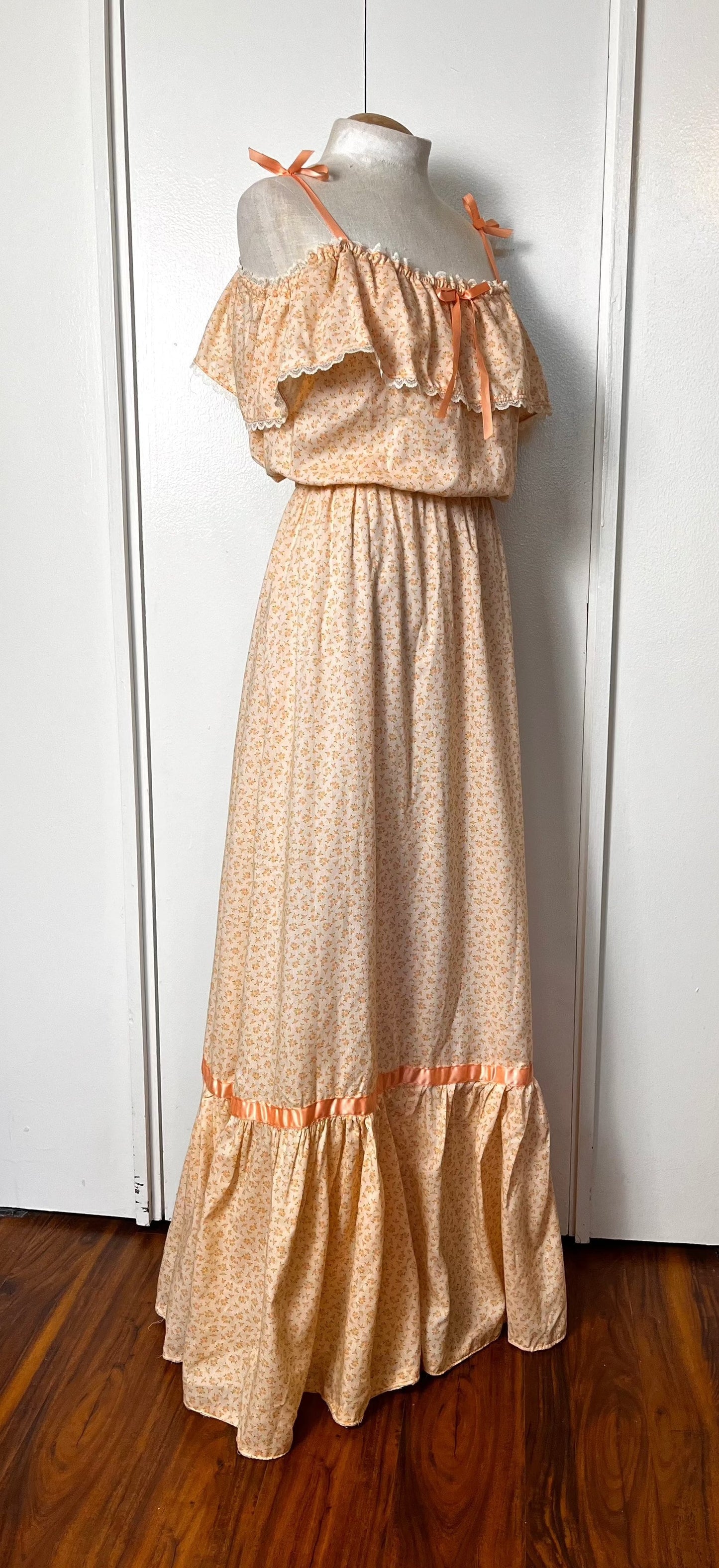 Vintage 1970's Sherbet-Orange Calico Floral Maxi Prairie Dress