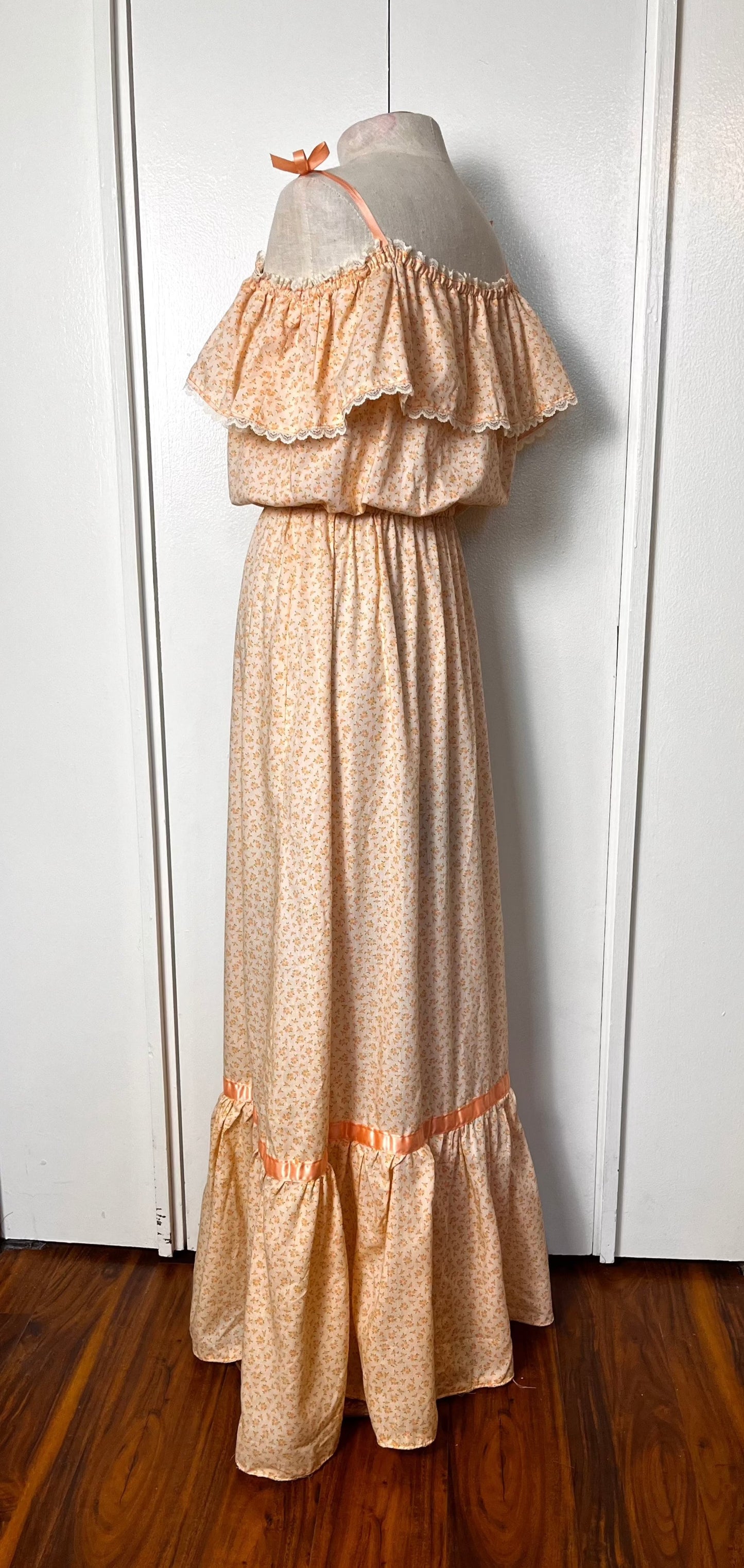 Vintage 1970's Sherbet-Orange Calico Floral Maxi Prairie Dress