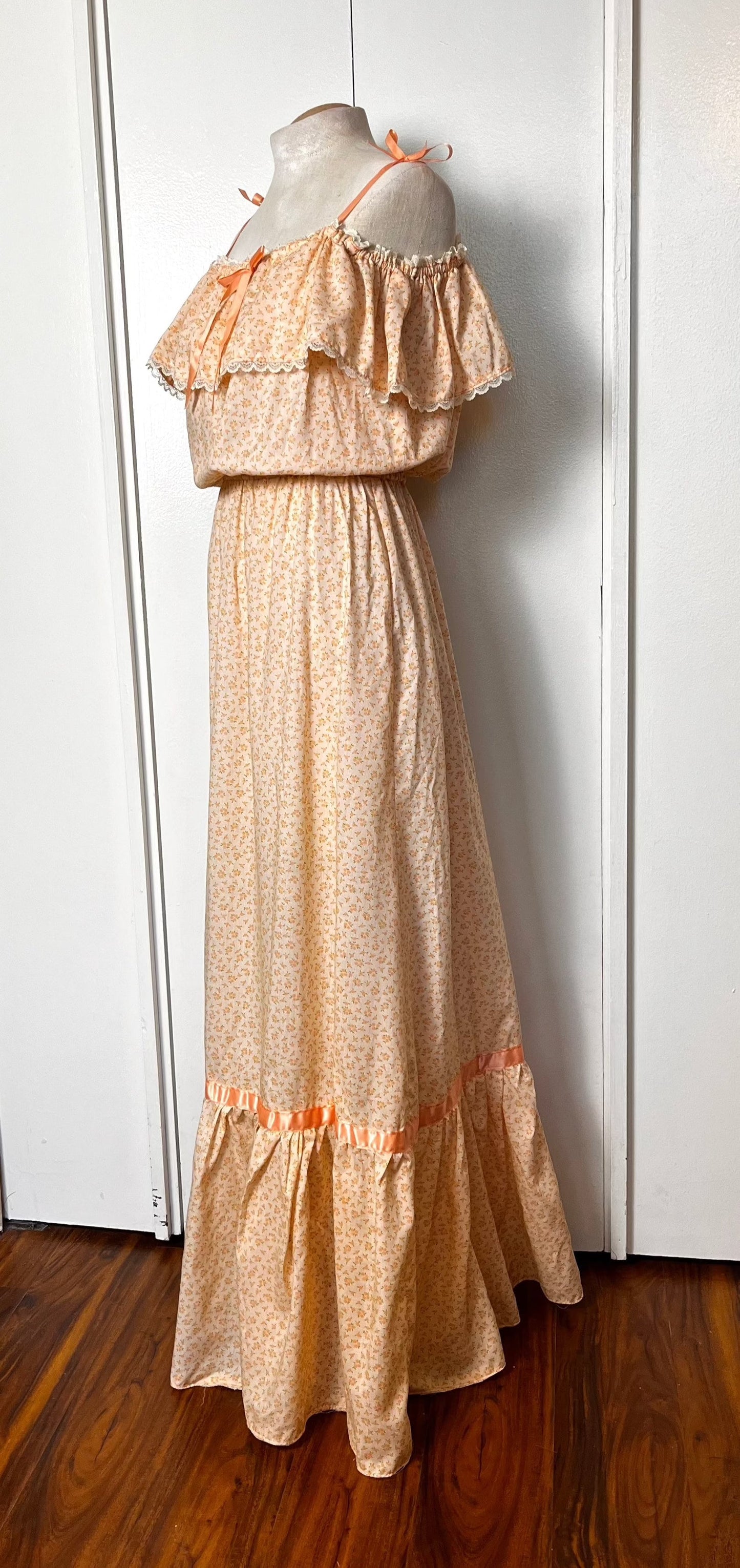 Vintage 1970's Sherbet-Orange Calico Floral Maxi Prairie Dress