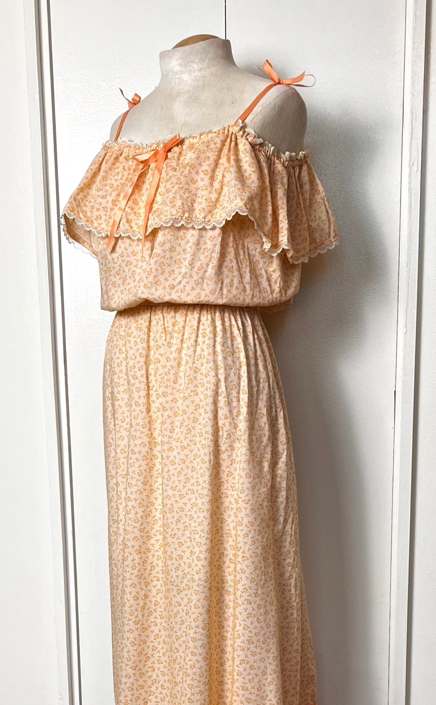 Vintage 1970's Sherbet-Orange Calico Floral Maxi Prairie Dress