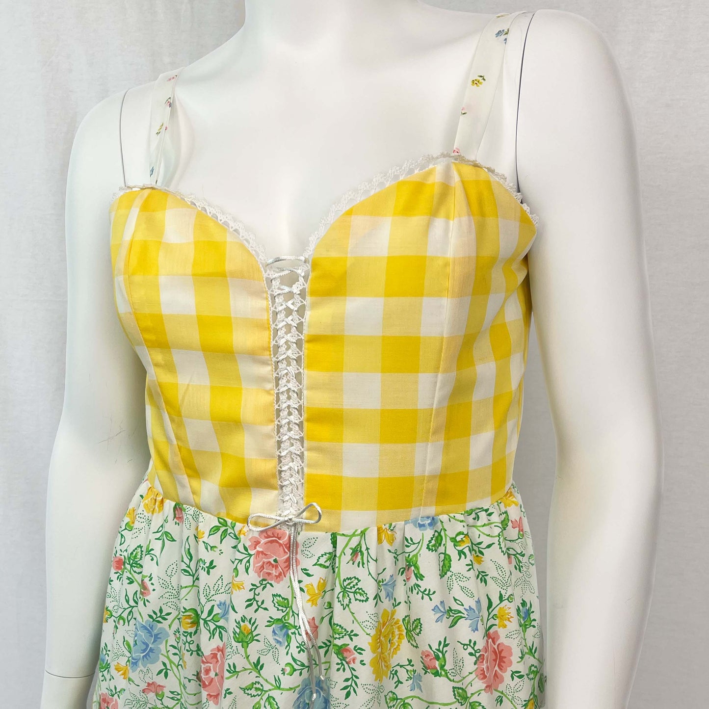 Picnic Sundress w/ Tiered Skirt (Size M)