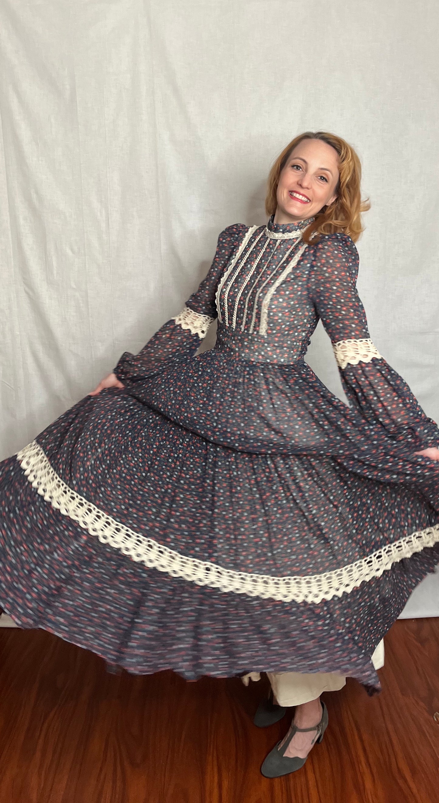 Vintage 1970’s "Gunne Sax by Jessica McClintock" Blue & Red Calico Long Sleeve Maxi Dress