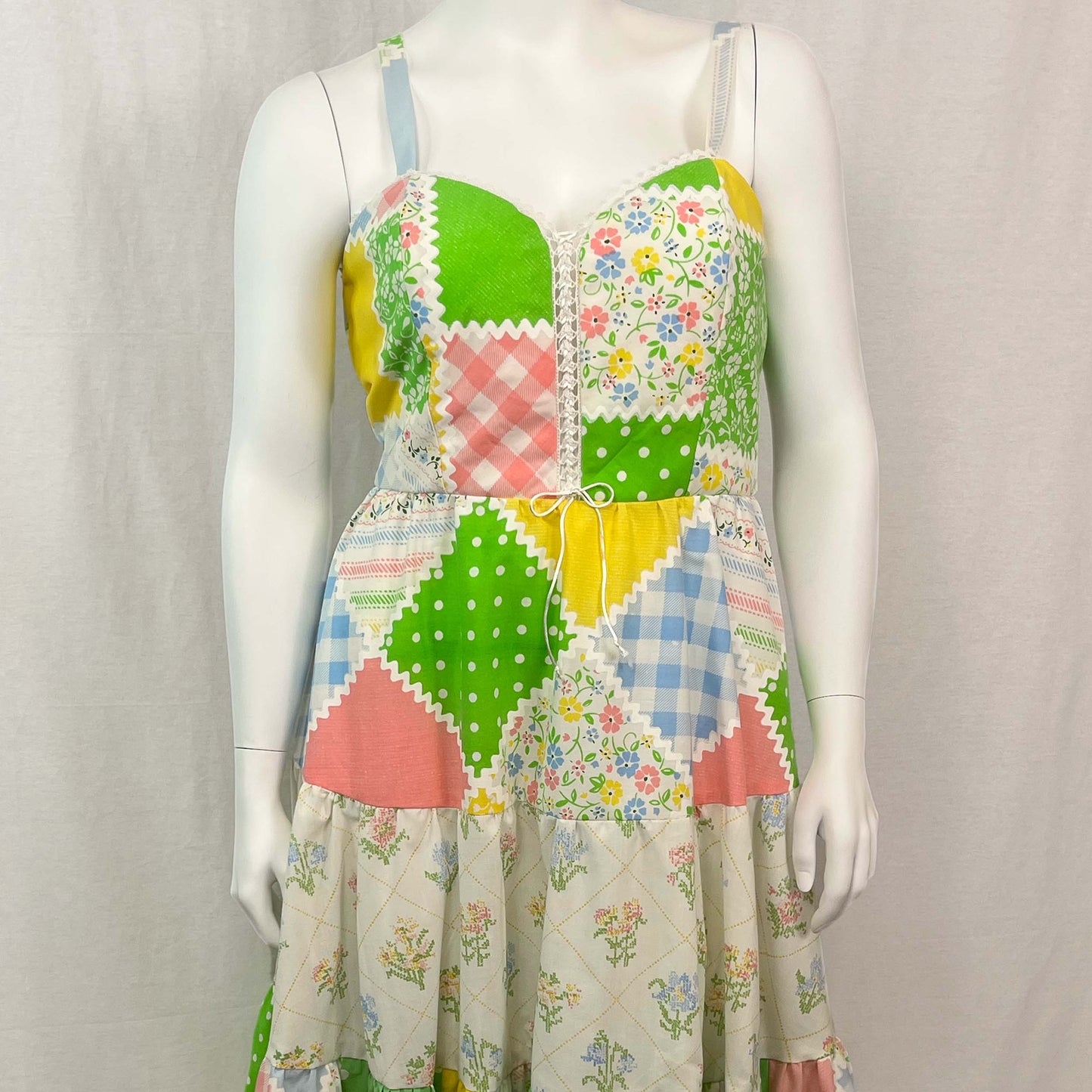 Picnic Sundress w/ Tiered Skirt (Size L)