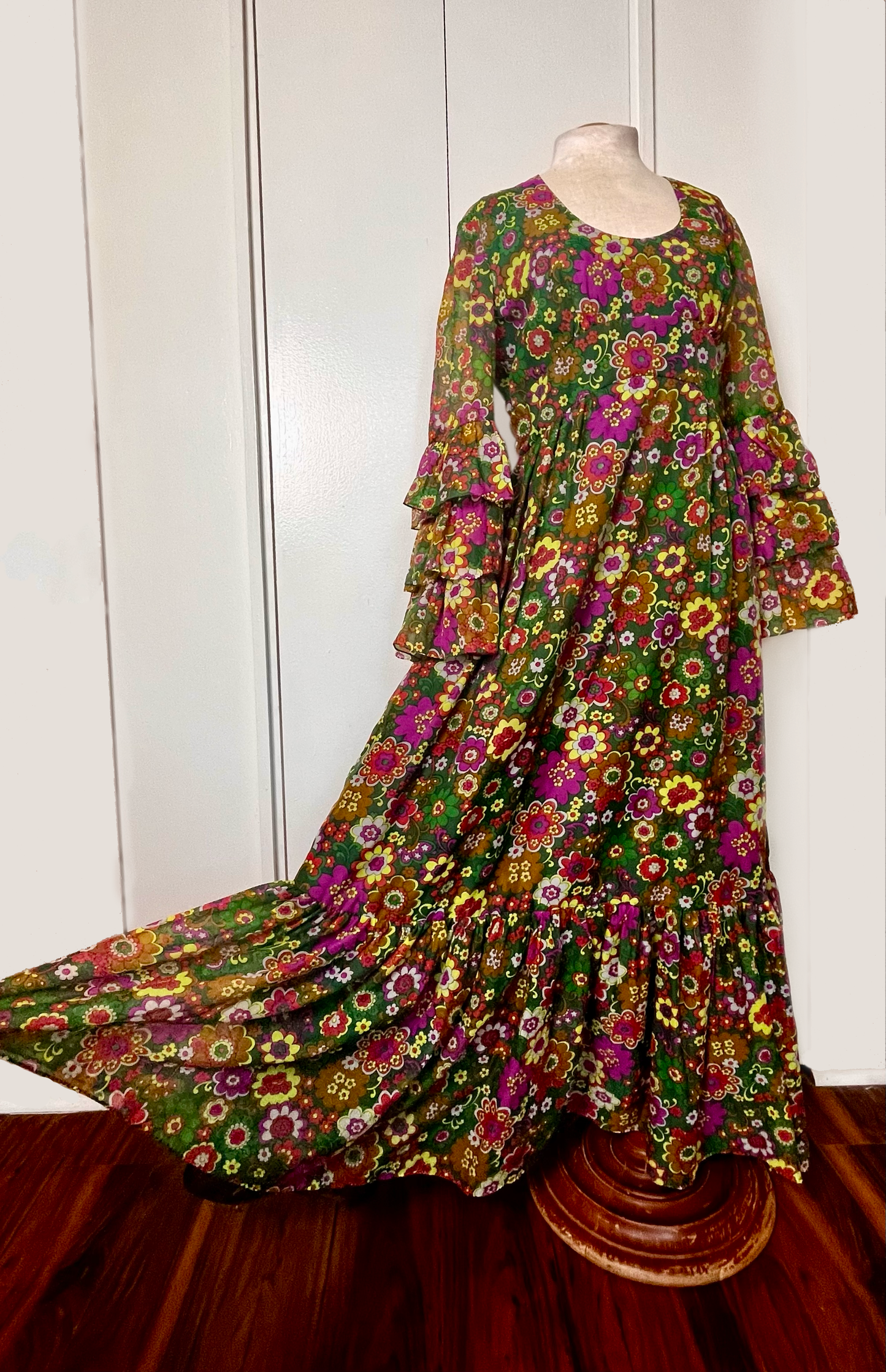 Vintage 1970's Groovy-Floral Bohemian Trumpet Sleeve Maxi Dress