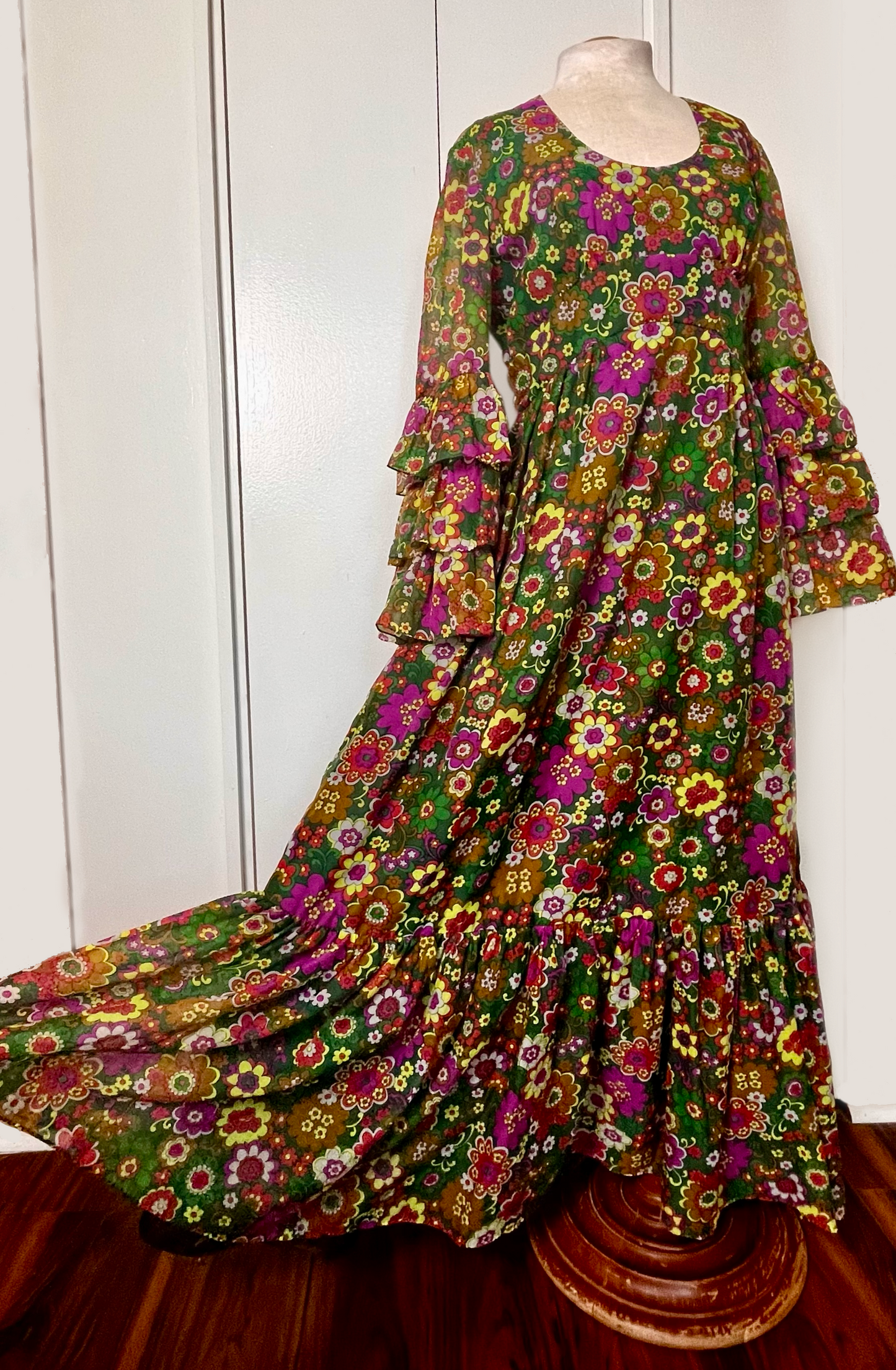 Vintage 1970's Groovy-Floral Bohemian Trumpet Sleeve Maxi Dress