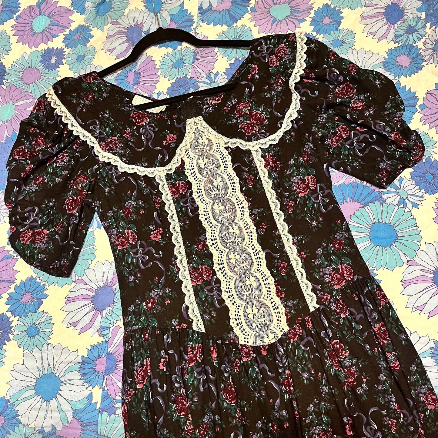 Vintage 1980’s "Gunne Sax by Jessica McClintock" Black Floral and Lace Collar Dress