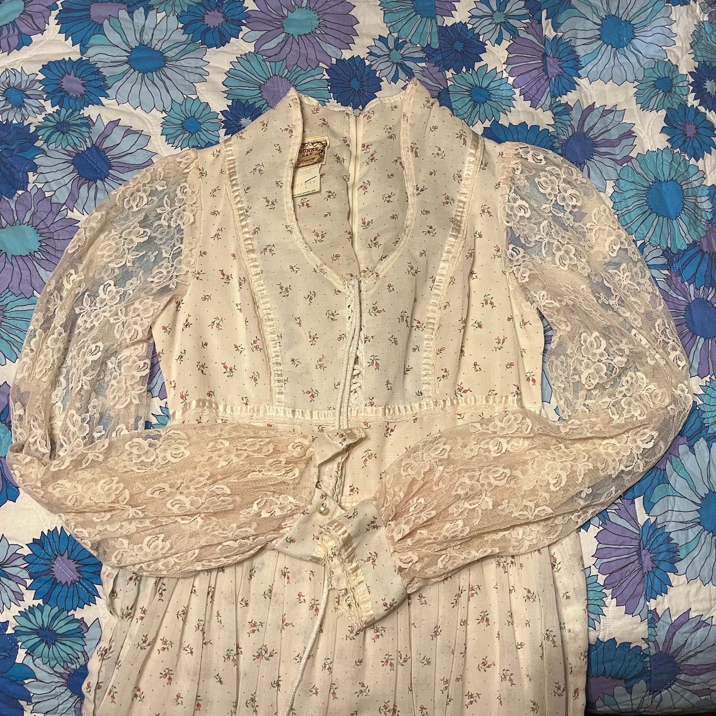 Vintage 1970’s "Gunne Sax by Jessica McClintock" White and Rosebuds Long Sleeve Maxi Dress